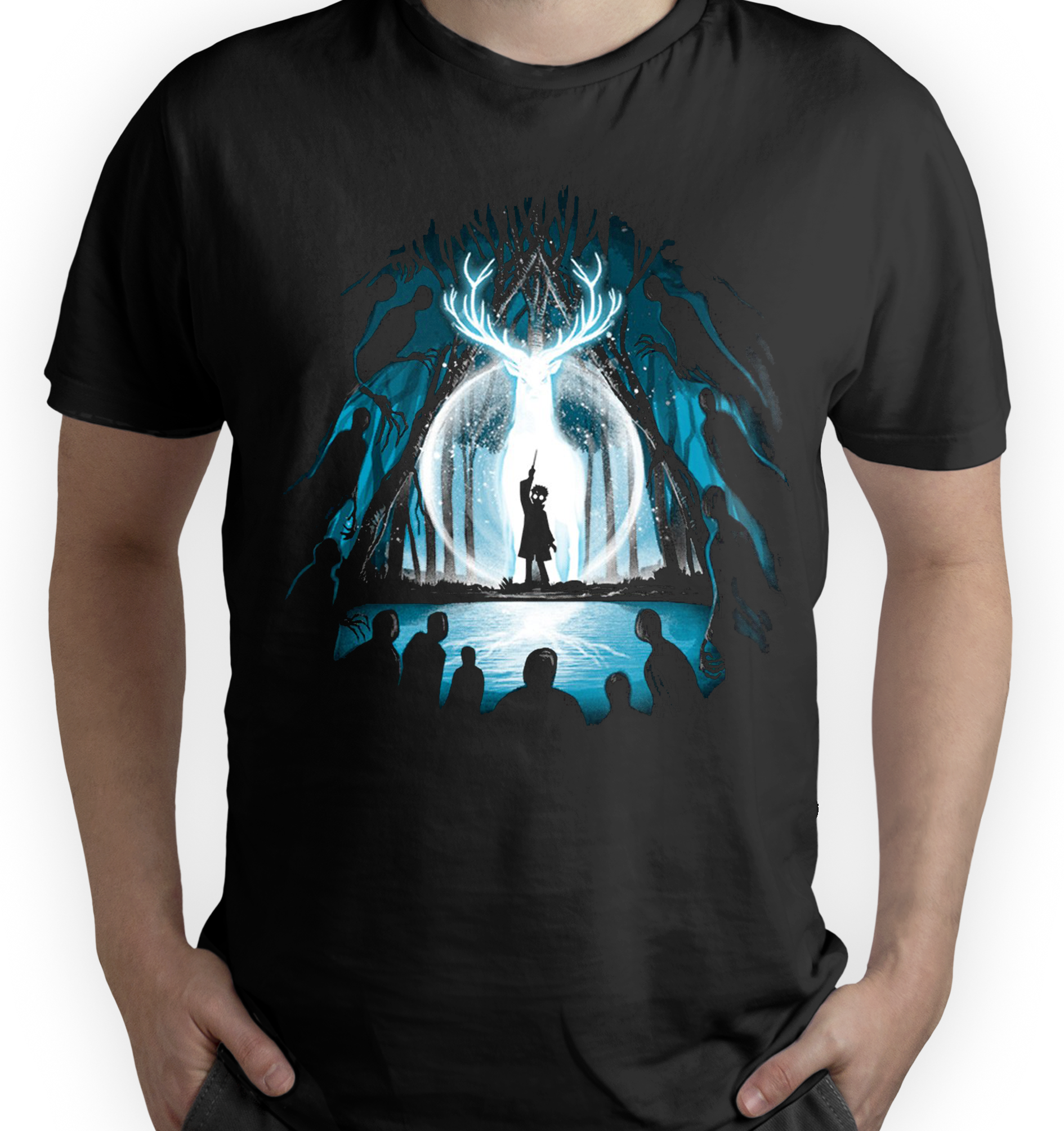 Imagen de Camiseta Patronus Harry Potter parte de nuestra colección en Espadas y más, sitio oficial.