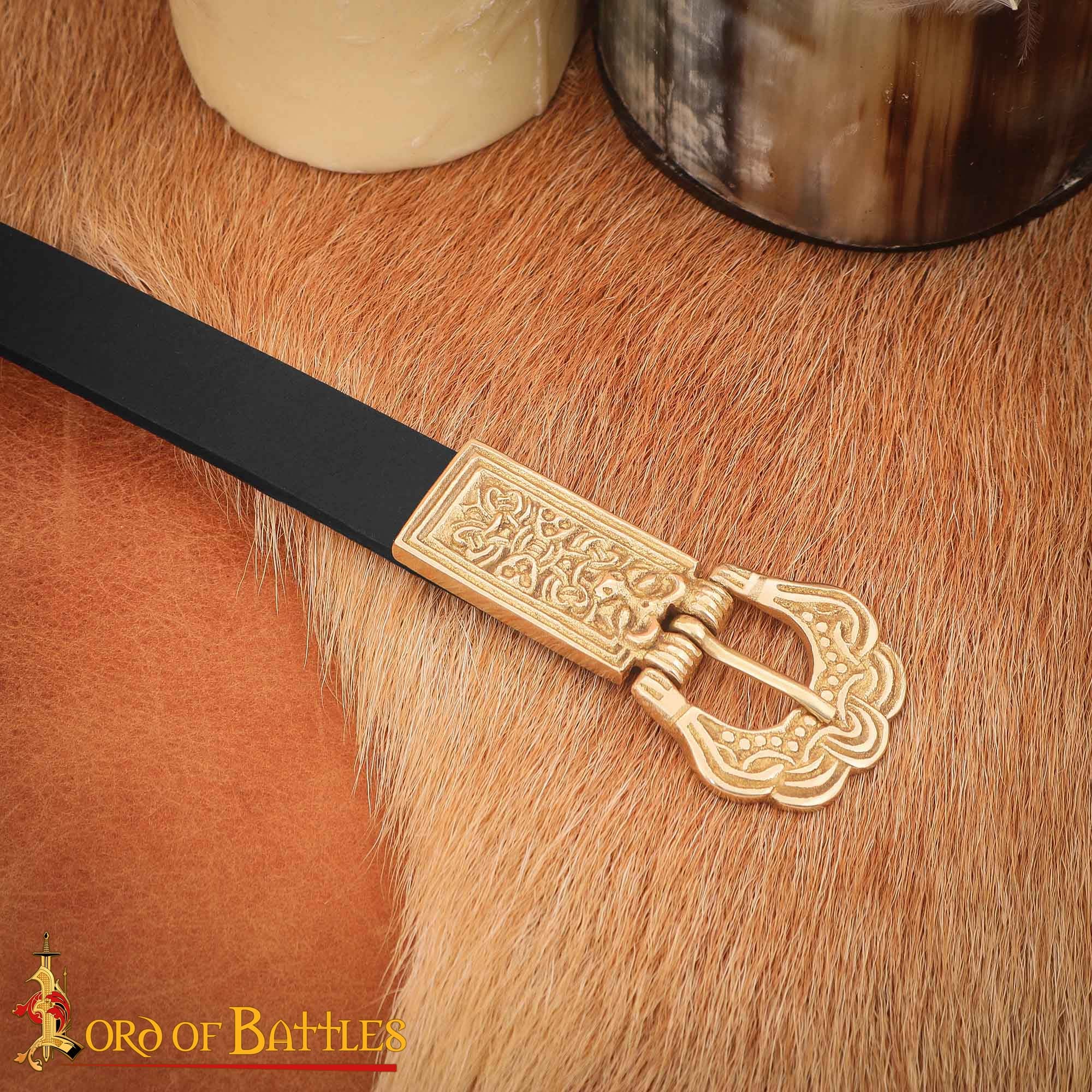 Hebilla Medieval de Latón para Cinturón - Accesorio Histórico Grabado - Latón Macizo - Imagen 2