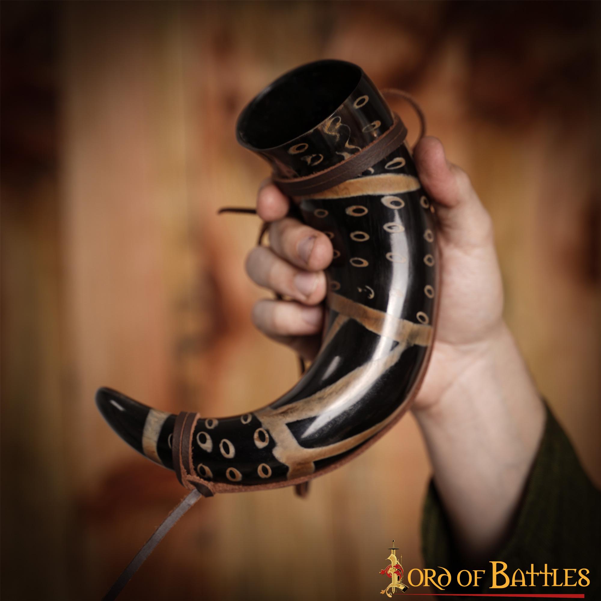 Cuerno Medieval para Beber 400 - 500 Ml con Cuerda de Cuero Hecho a Mano Verdadero Cuerno de Buey - Imagen 9