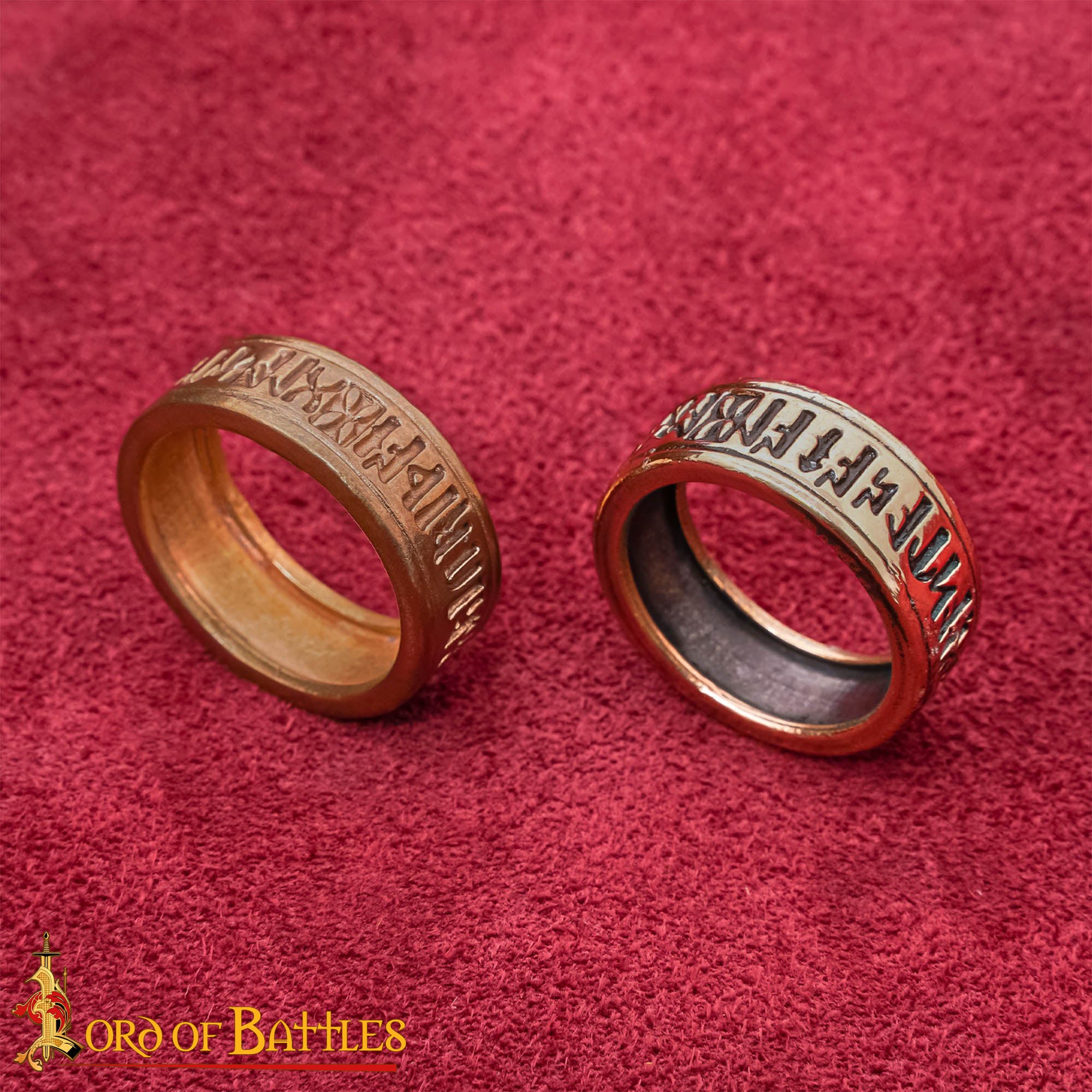 Anillo de Bronce del Siglo Xi-xii con Inscripción - Escritura Gótica, Fundición a la Cera Perdida - Imagen 6