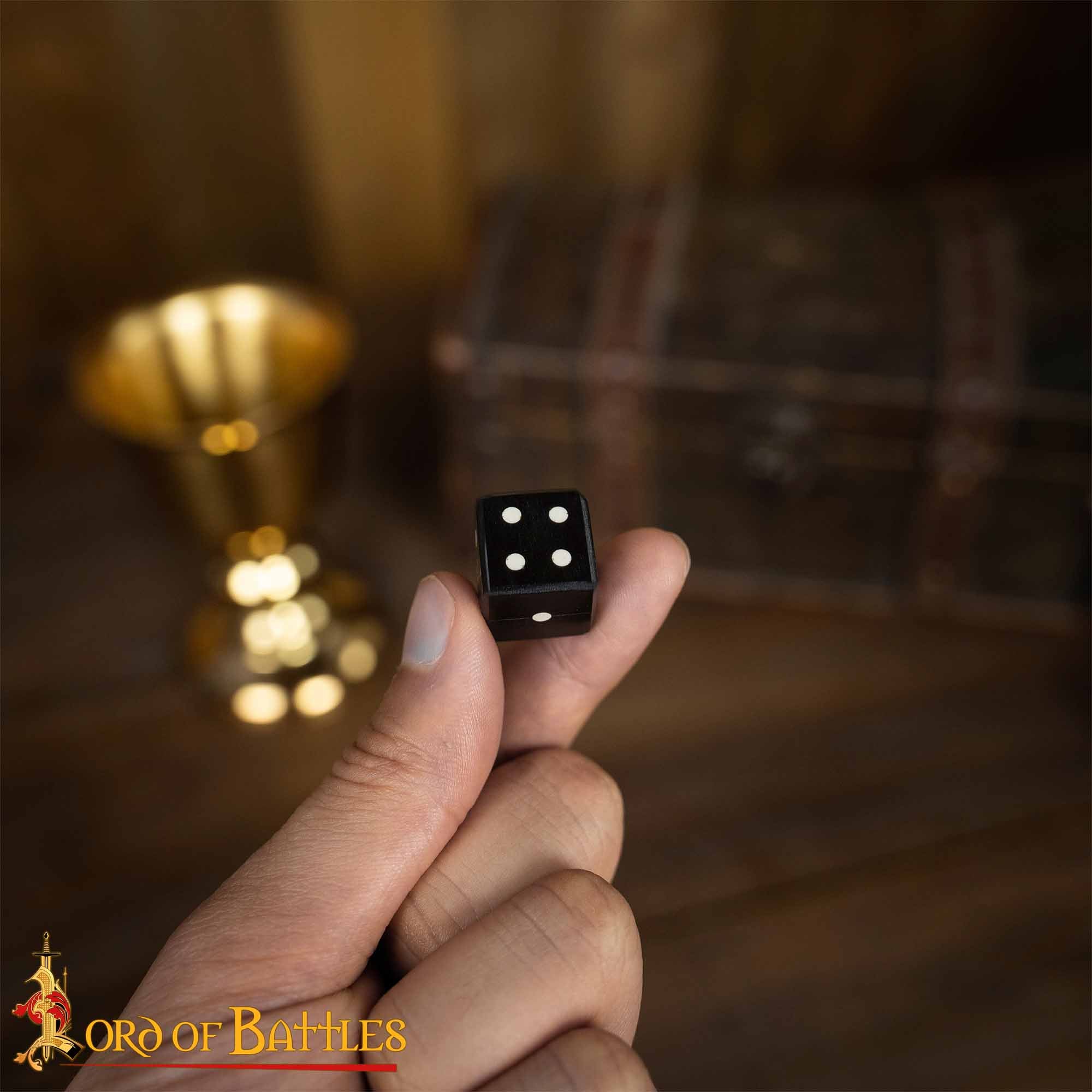 Juego de Dados Artesanales de Cuerno de Búfalo - 6 Piezas | Dados Naturales para Juegos de Rol de Mesa, Coleccionismo y Juegos Históricos - Imagen 5