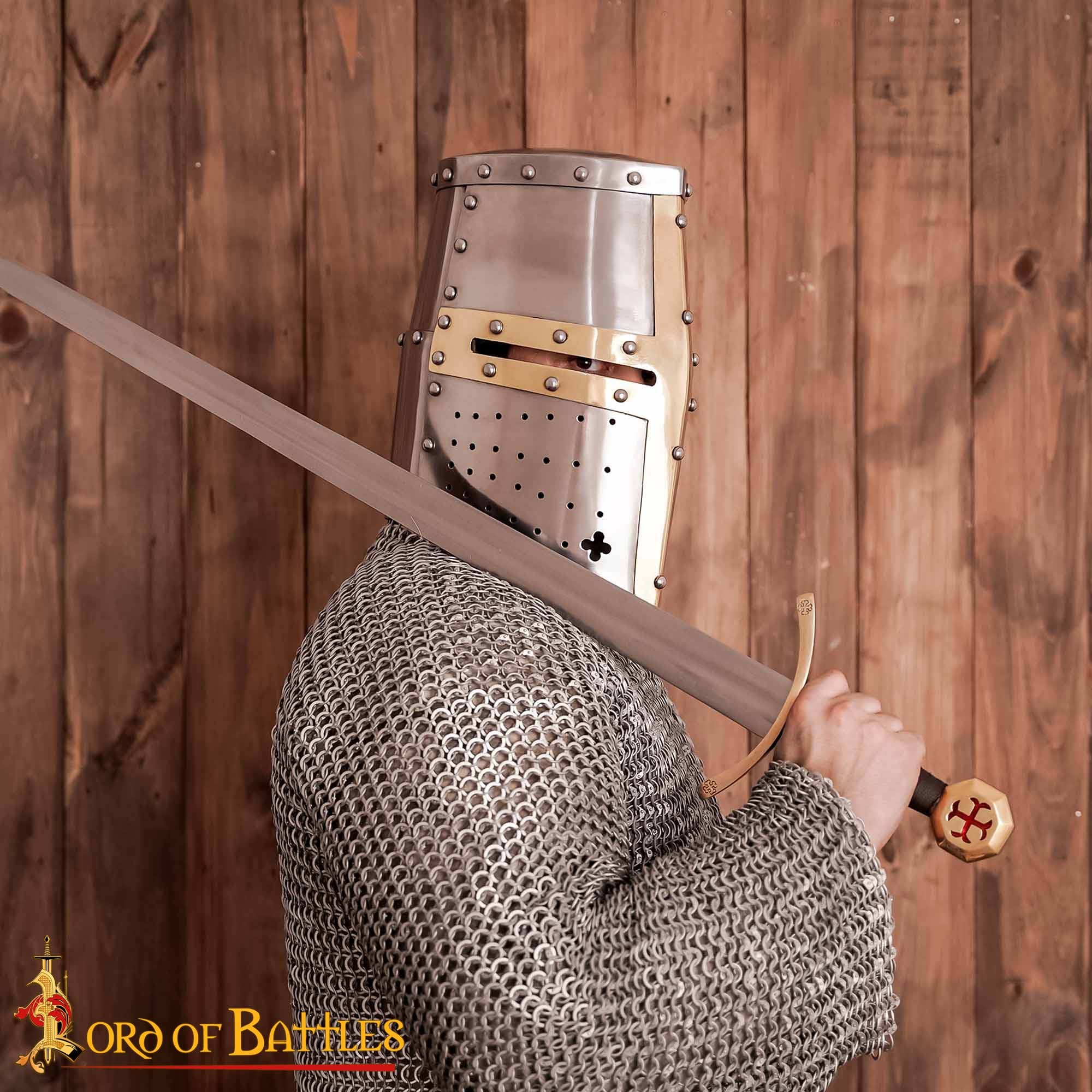 Crusader Knight Pot Helm Battle Ready con Cruz de Latón - Casco de Acero de Calibre 16 - Imagen 5