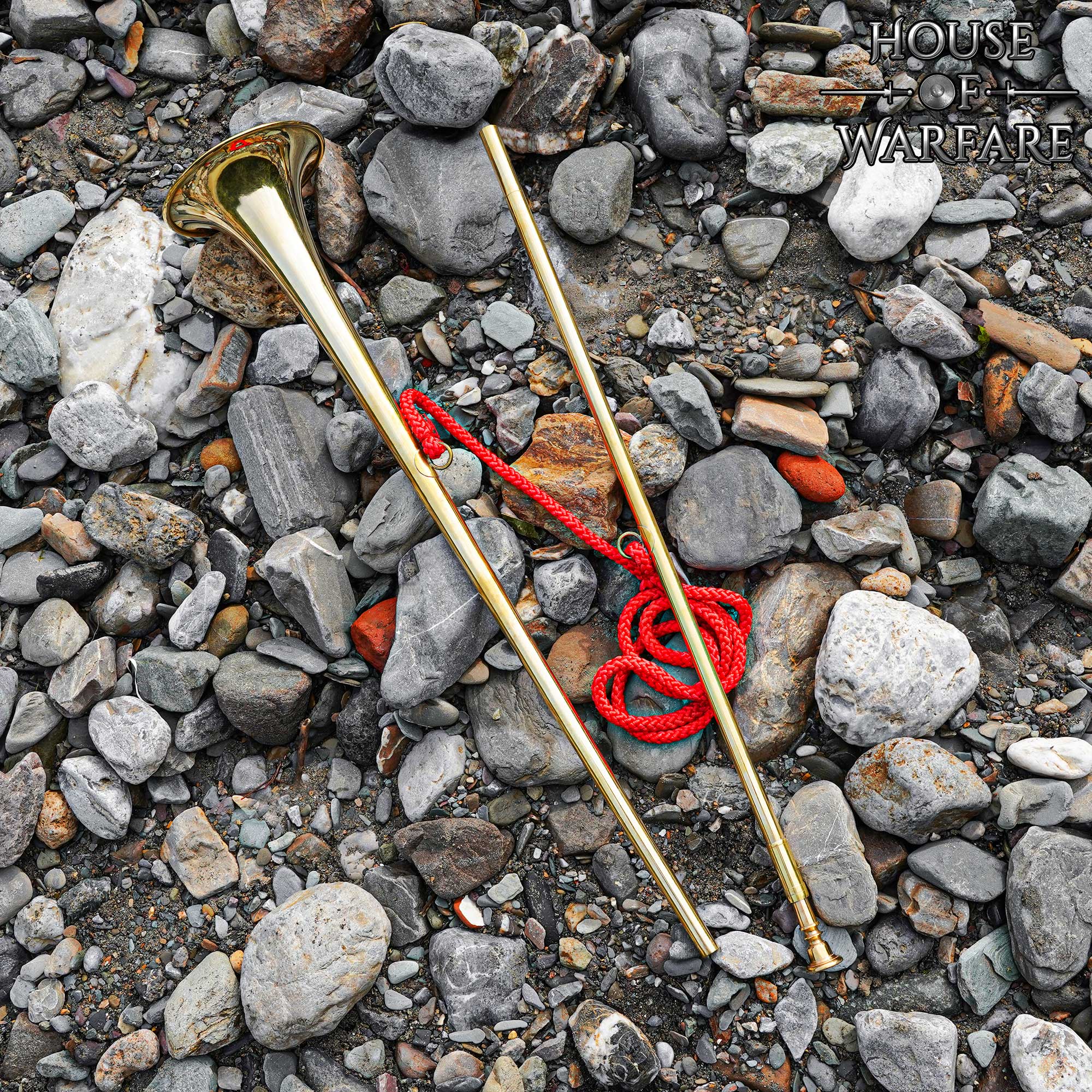 Trompeta Heráldica Medieval de Latón - Corneta Pulida de 50 Pulgadas con Cordón Rojo - Imagen 1