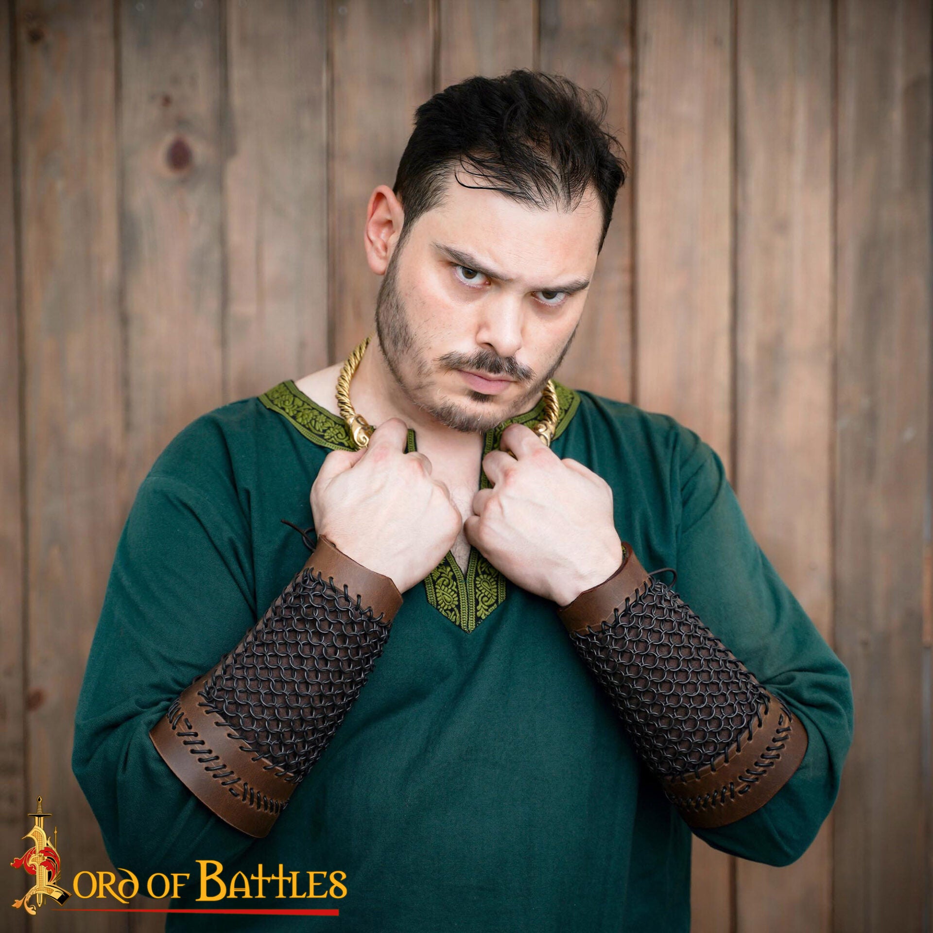 Brazales de Cuero Marrón y Cota de Malla - Guardabrazos Artesanales - Par de Brazaletes Protectores Medievales - Imagen 2