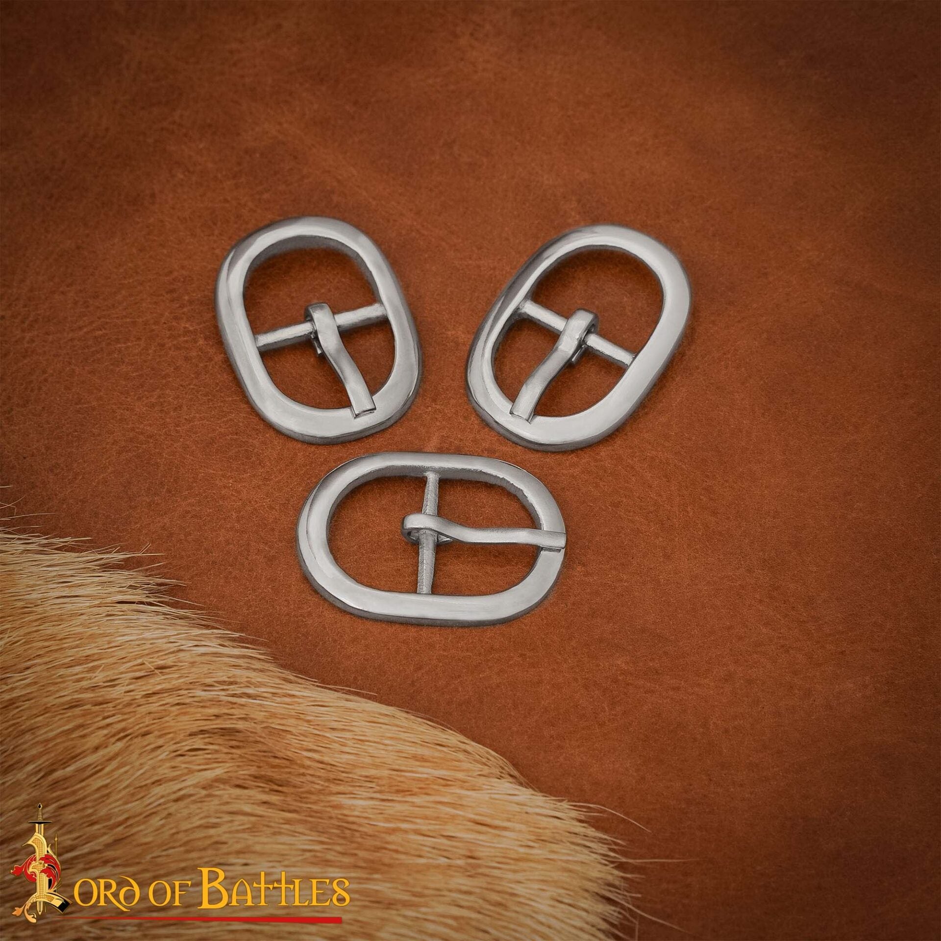 Hebillas Ovaladas Niqueladas de Inspiración Medieval - Juego de 3 Hebillas de Acero Acabadas a Mano - Imagen 1