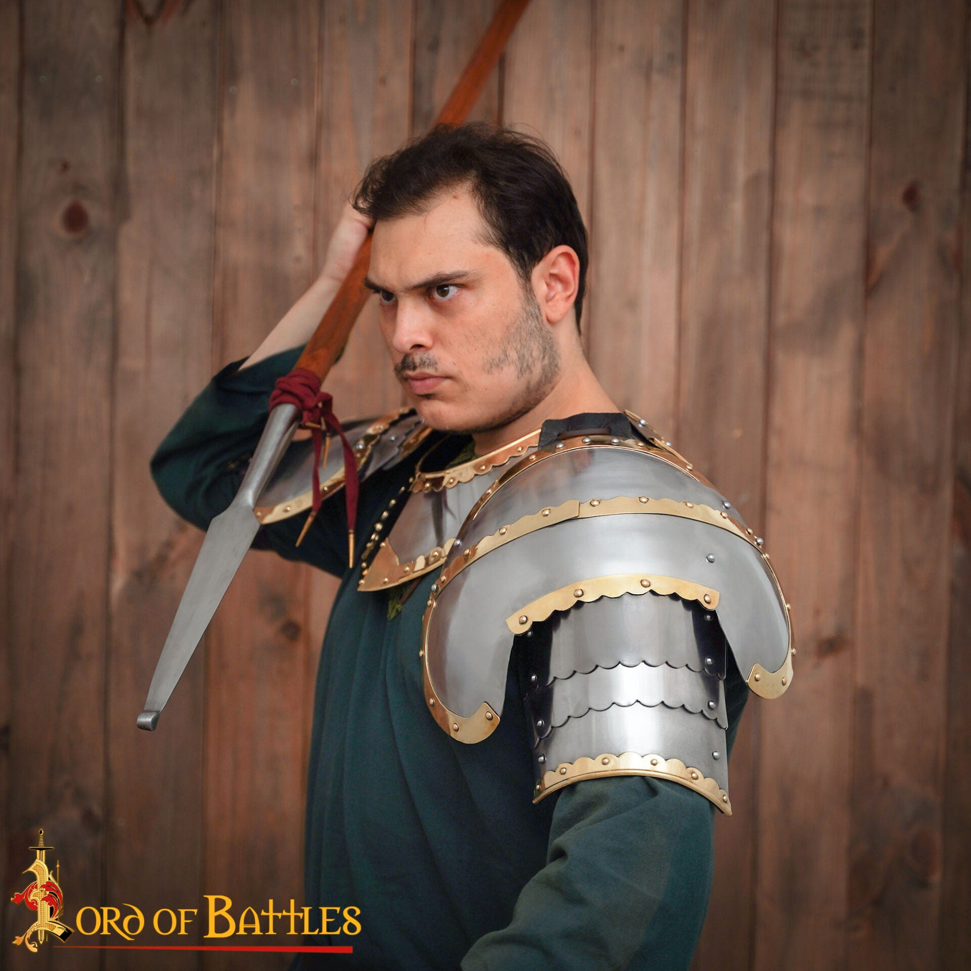 Húsar Medieval Pauldrons Armadura de Hombro de Acero Forjado a Mano con Adornos de Latón - Imagen 4