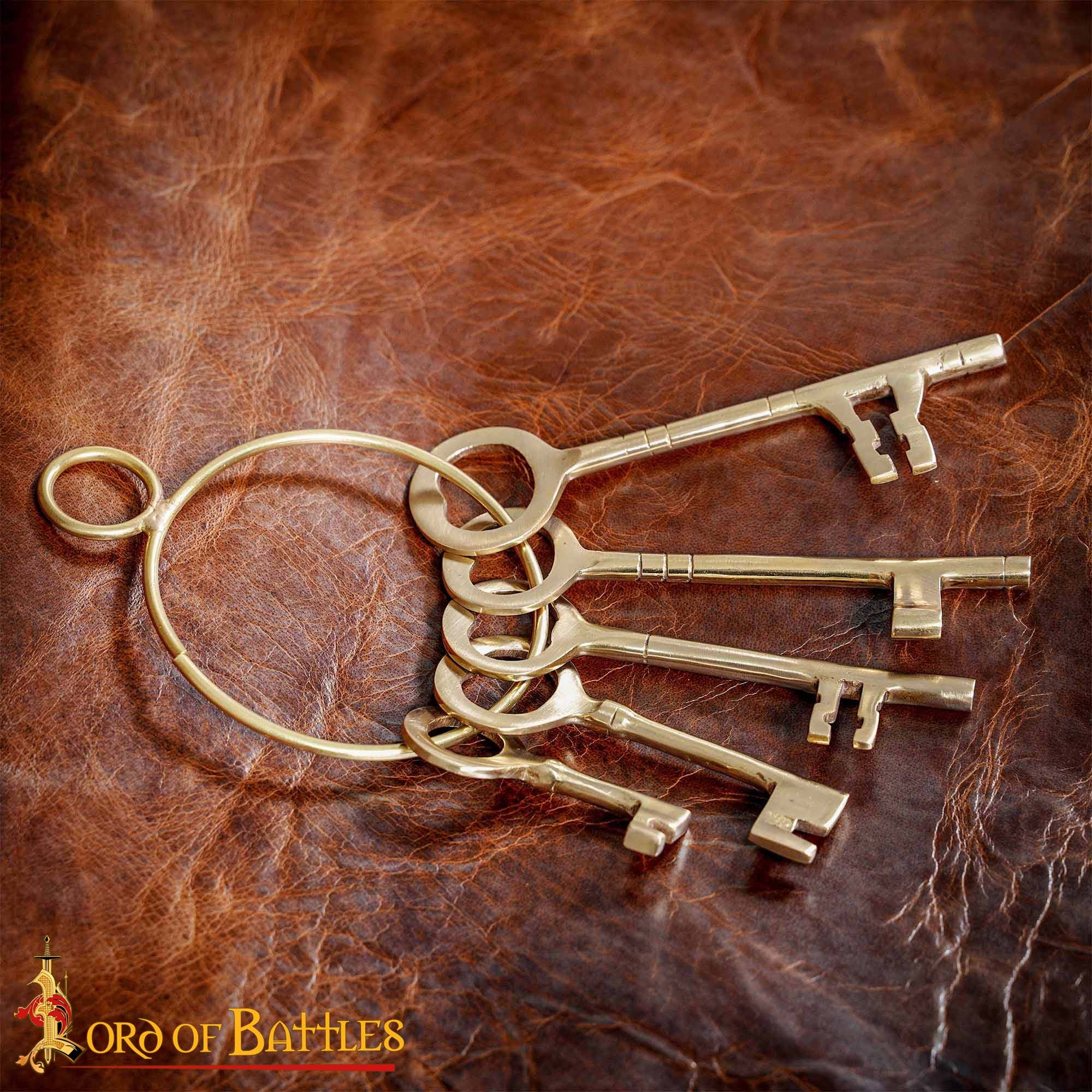 Juego de Llaves Medievales de Latón para Mazmorras - Réplica Histórica de 5 Piezas para Decoración Pirata y Salas de Escape - Imagen 1