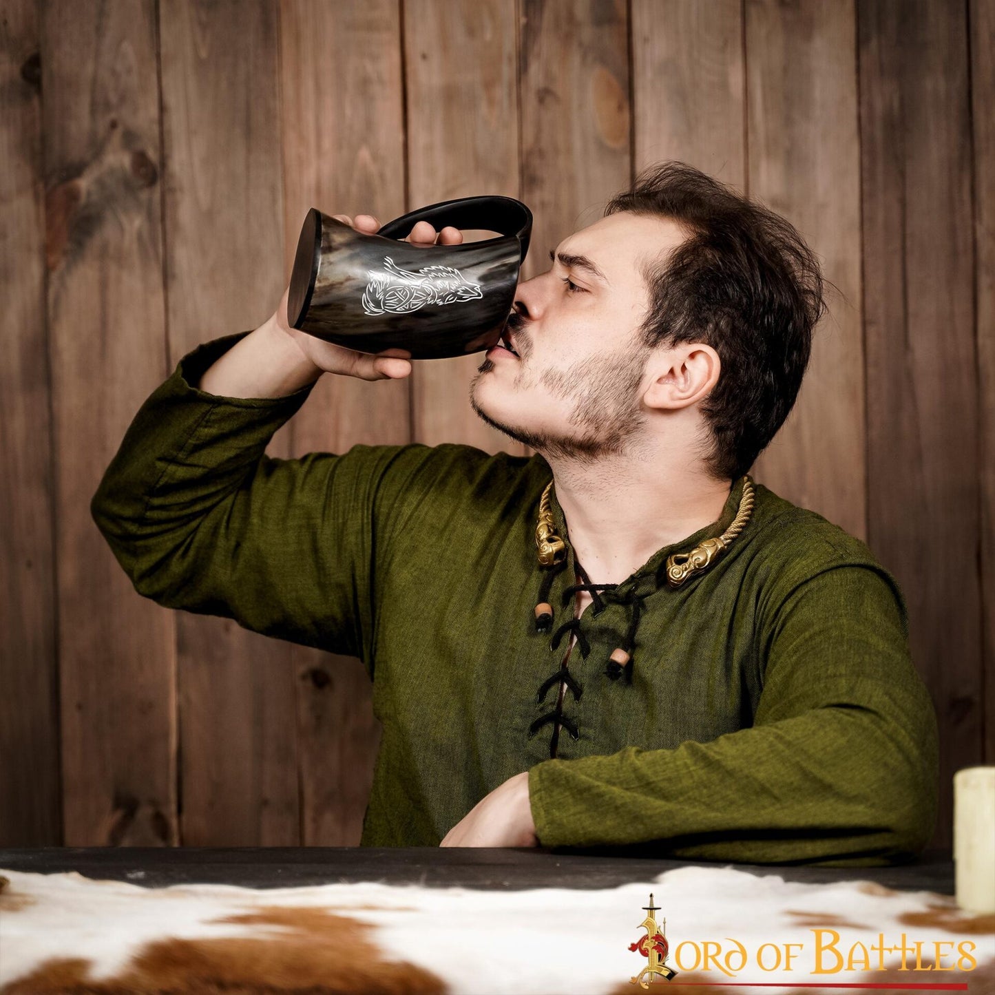 Jarro Vikingo de Cuerno con Nudos de Lobo Celta (600ml) - Imagen 15