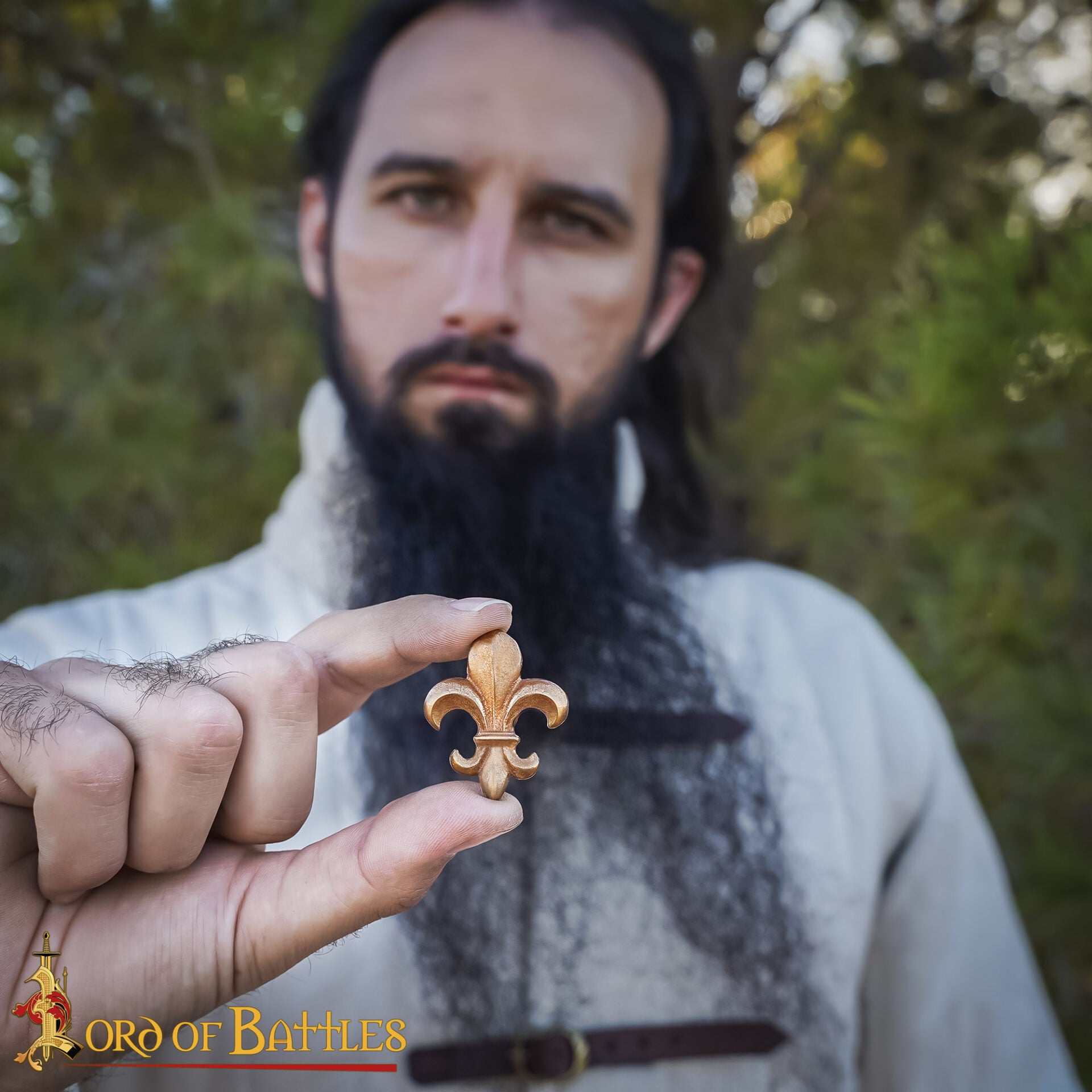 Broche para Cinturón Flor de Lis de Bronce Fundido a la Cera Perdida - Imagen 6