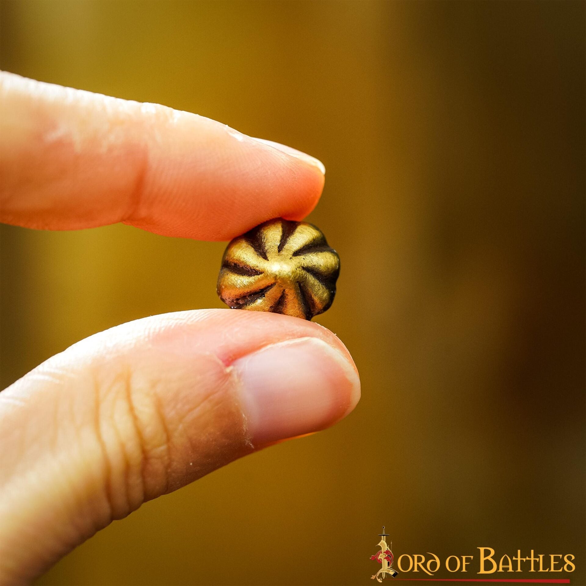 Botones Cónicos de Latón del Siglo Xv - Juego de 6 Cierres Históricos para Prendas de Vestir - Imagen 16