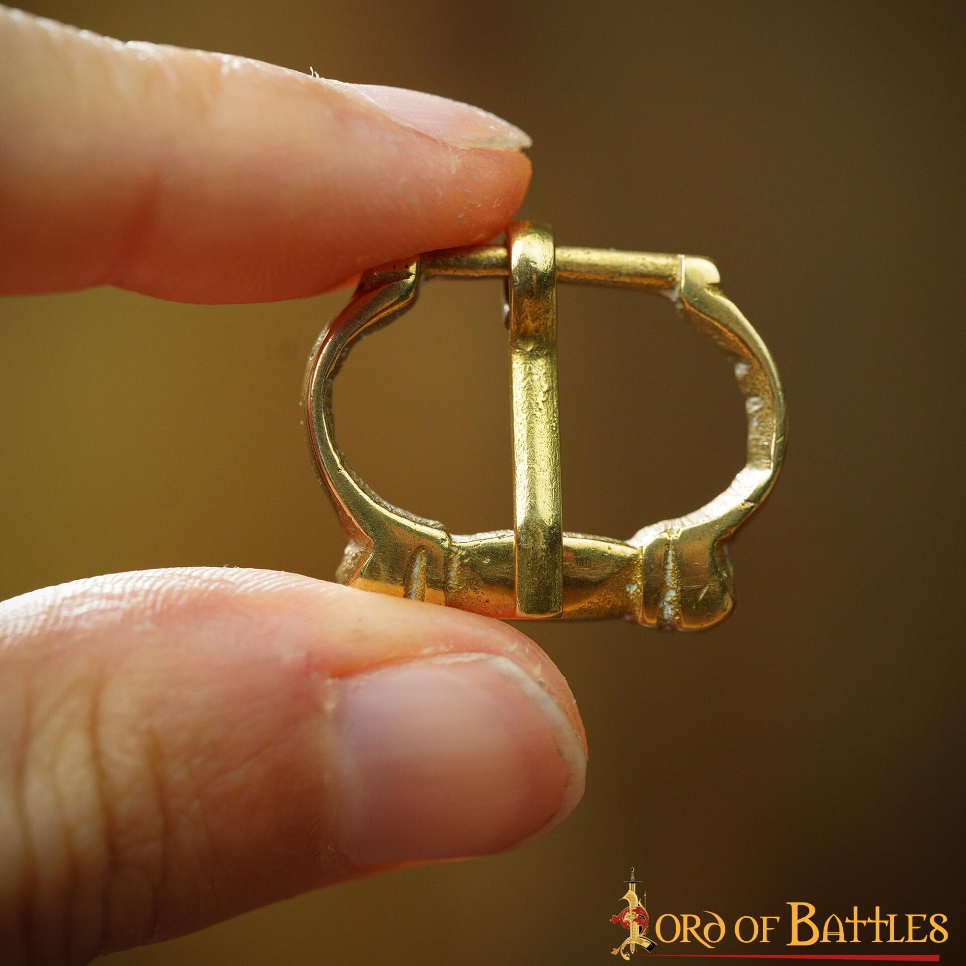 Pequeñas Hebillas Medievales de Latón para Cinturón - Juego de 5 Piezas Acabadas a Mano (réplica de 1200-1400) - Imagen 15