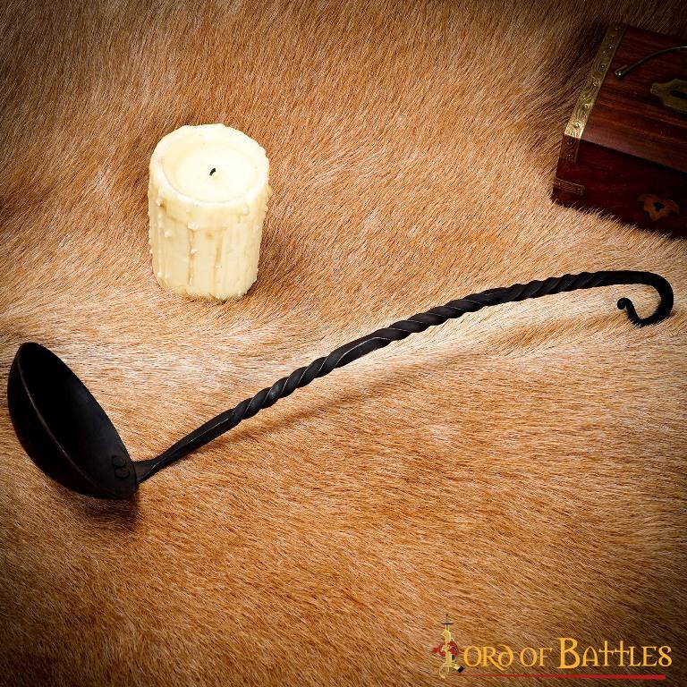 Cazo de Hierro Medieval Vikingo Forjado a Mano Equipo de Campamento Funcional - Imagen 9