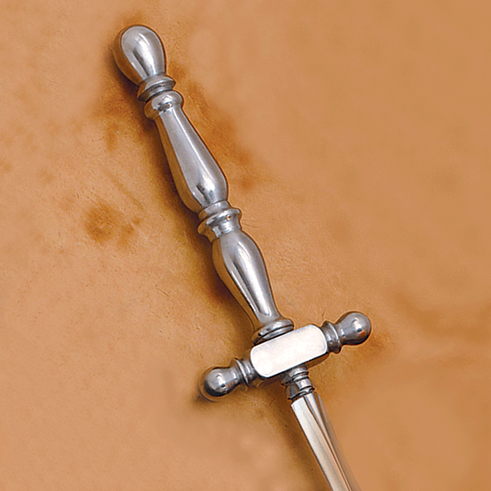 Imagen de All Steel Stiletto parte de nuestra colección en Espadas y más, sitio oficial.