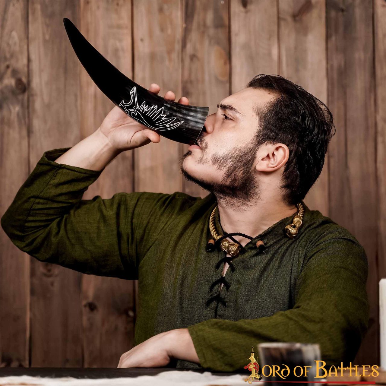 Cuerno de Buey Medieval Grabado Cuervo Vikingo para Beber 400-500 Ml - Imagen 7