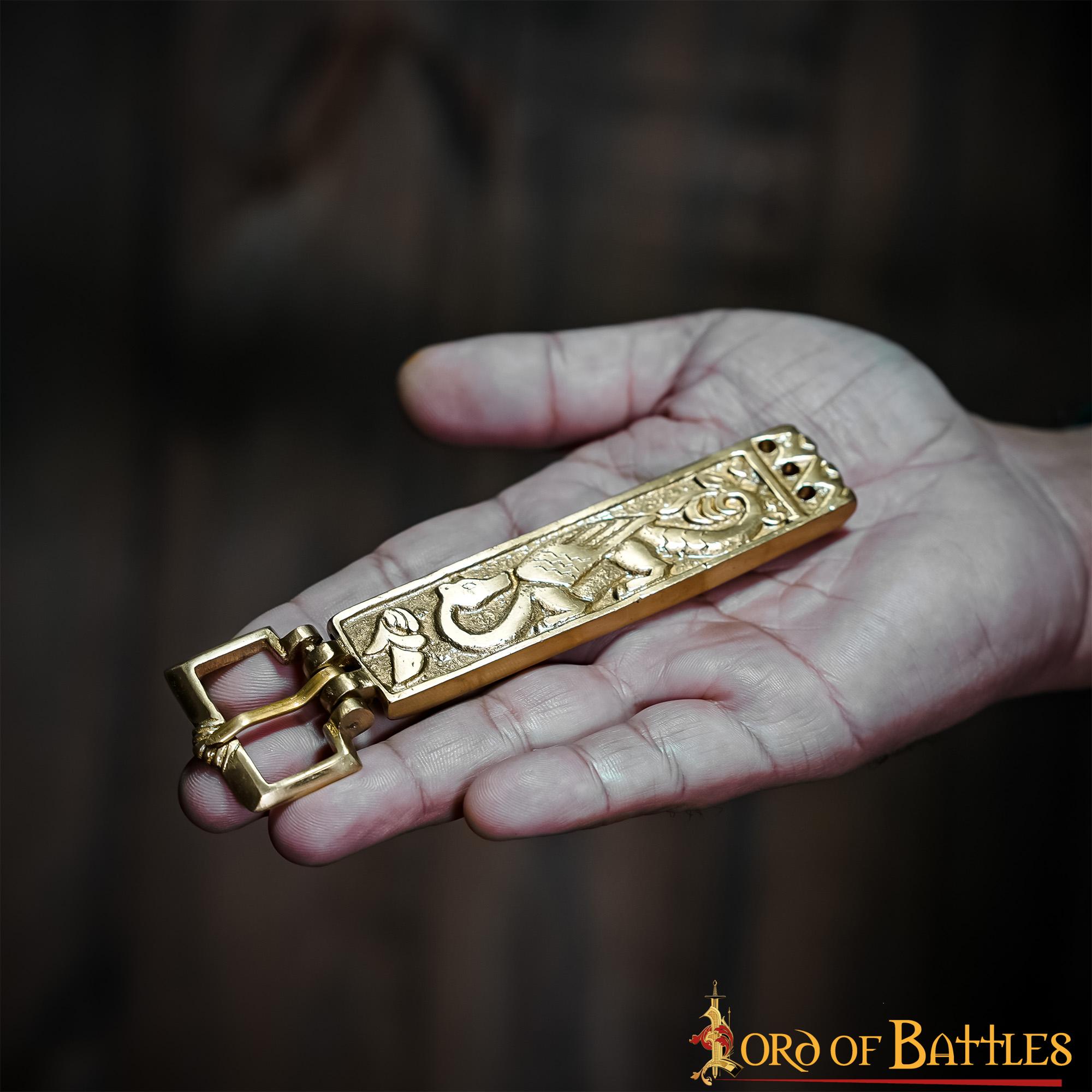 Hebilla de Cinturón Vikinga de Latón Macizo con Forma de Dragón - Diseño Nórdico Grabado - Imagen 16