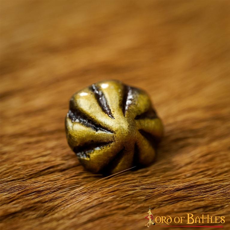 Botones Cónicos de Latón del Siglo Xv - Juego de 6 Cierres Históricos para Prendas de Vestir - Imagen 14