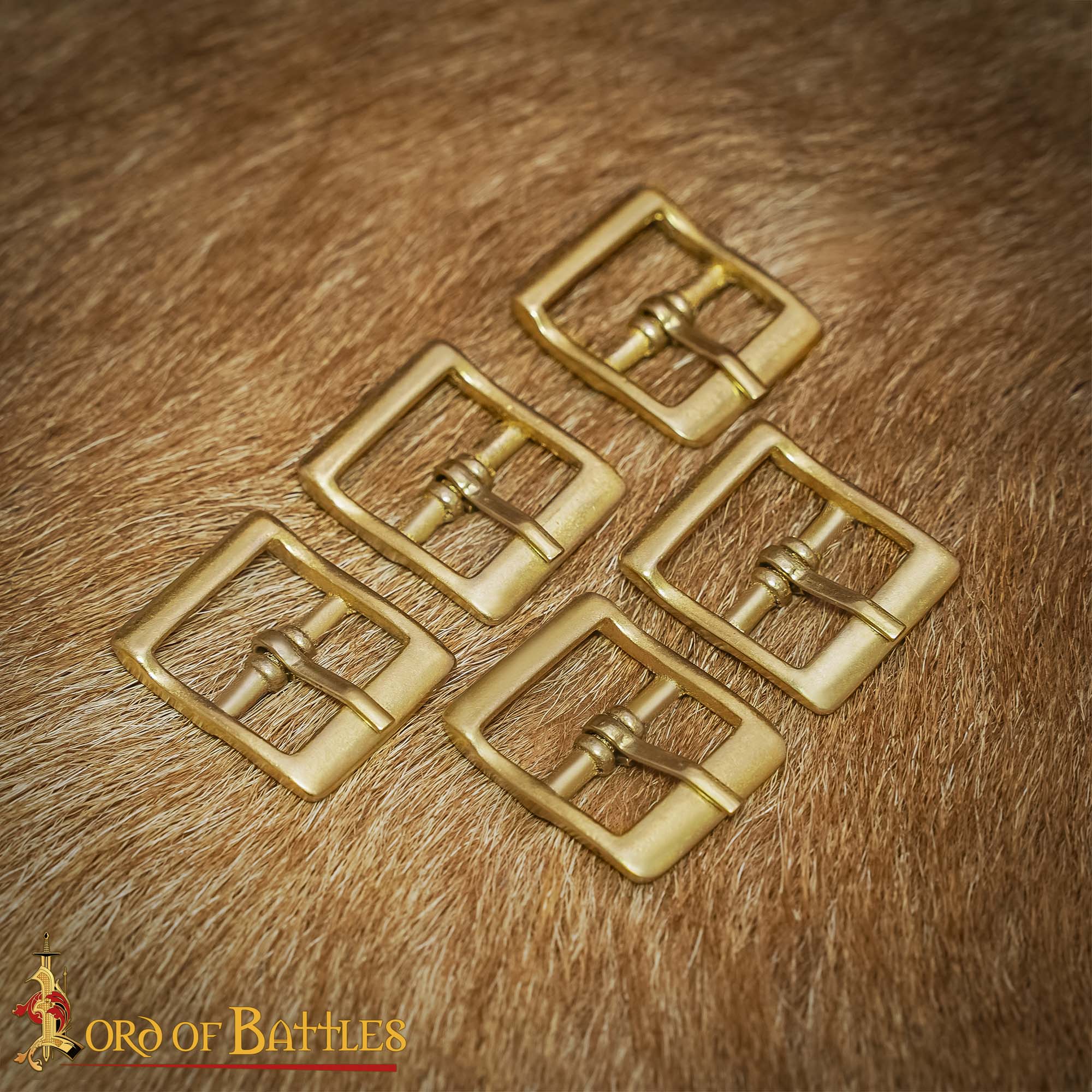 Hebilla Medieval de Latón Macizo Pequeña - Imagen 5