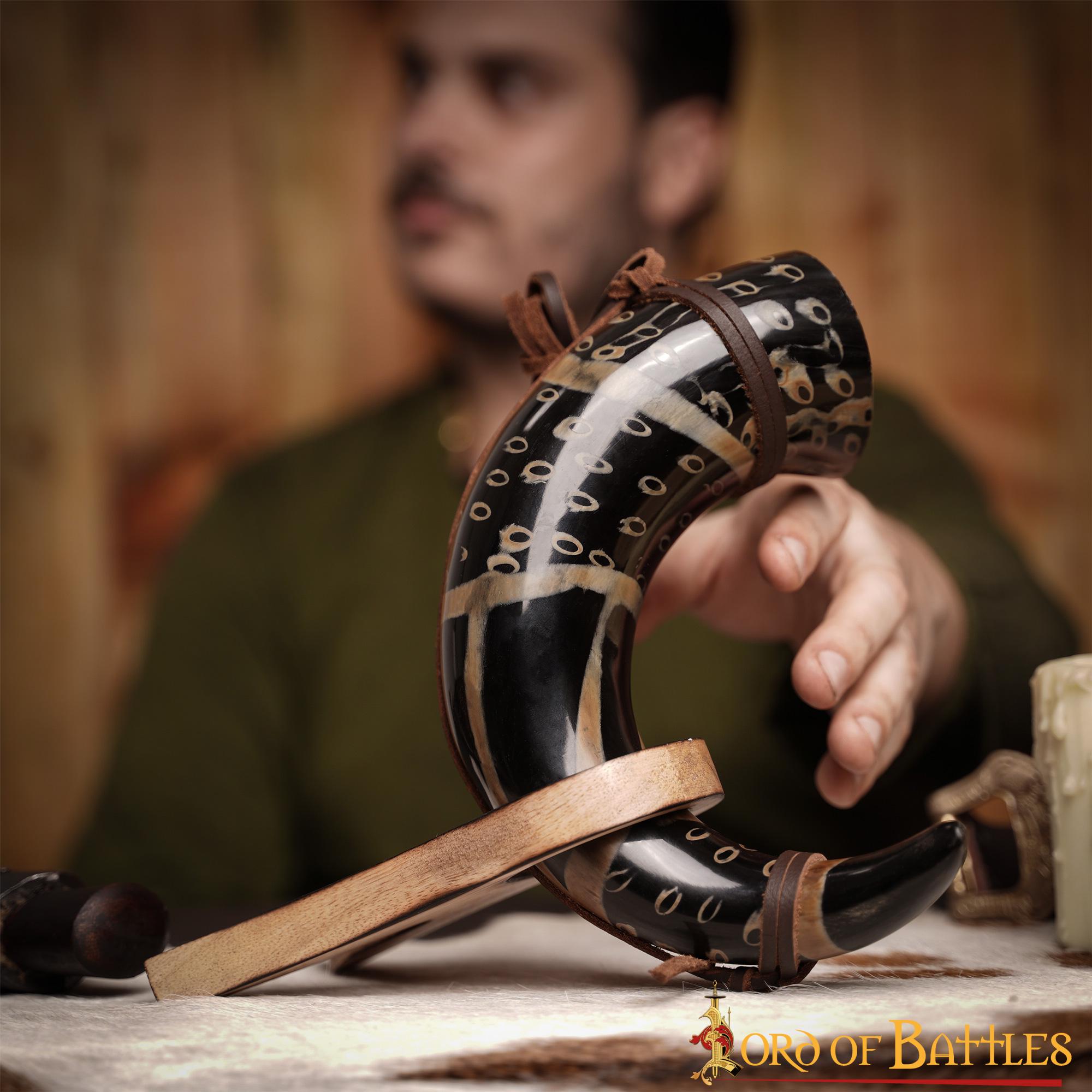 Cuerno Medieval para Beber 400 - 500 Ml con Cuerda de Cuero Hecho a Mano Verdadero Cuerno de Buey - Imagen 5