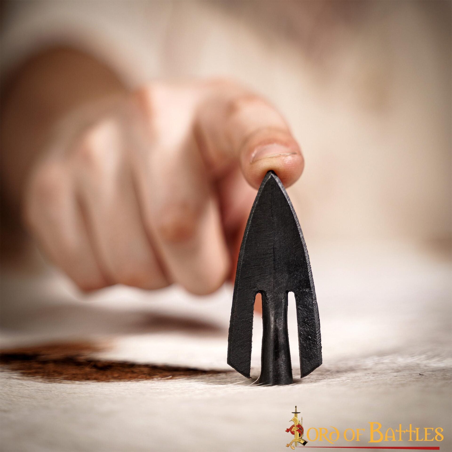 Punta de Flecha Medieval de Cola de Golondrina Forjada a Mano en Hierro - Imagen 12