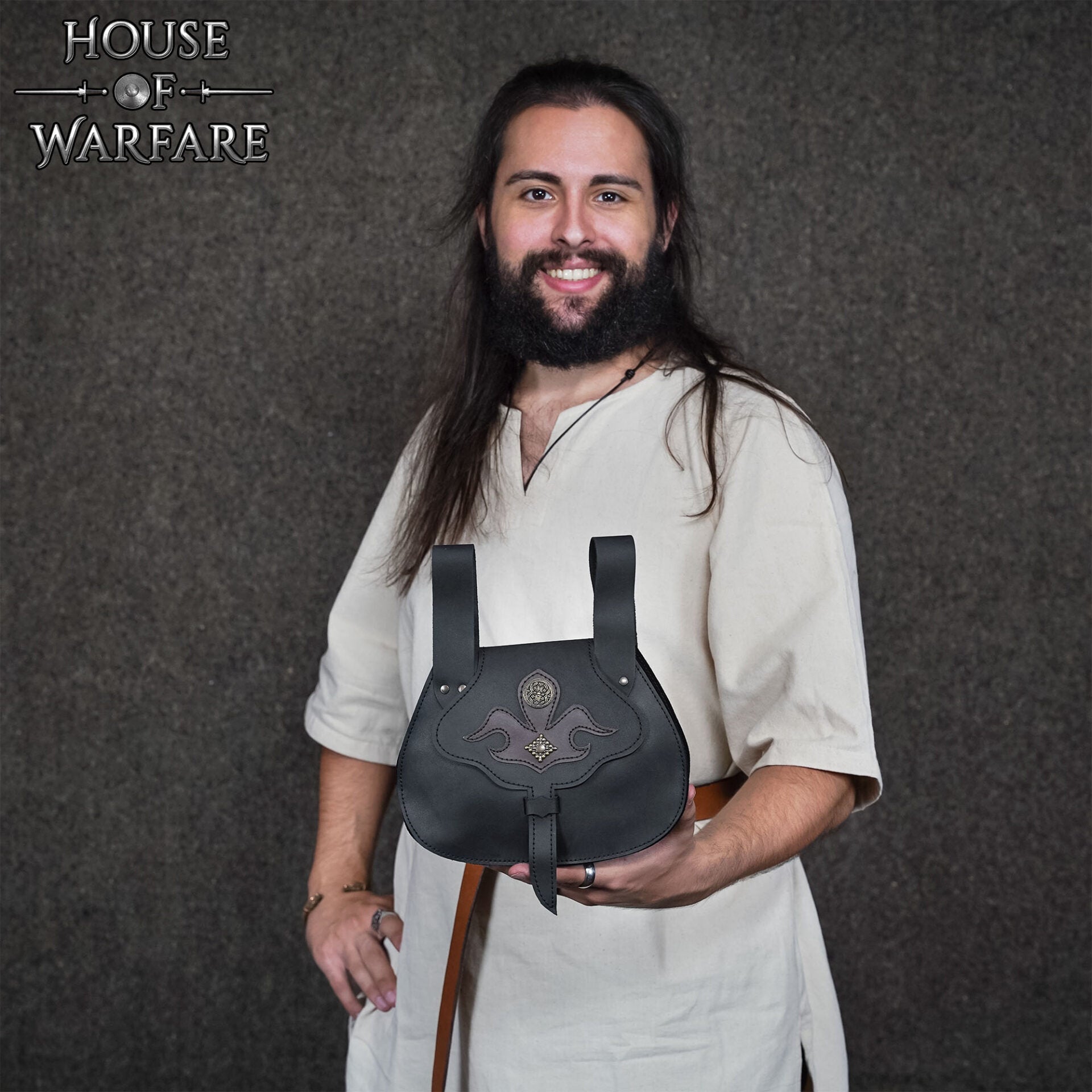 Riñonera Medieval de Cuero con Apliques y Remaches - Estilo Medieval Tardío - Imagen 4