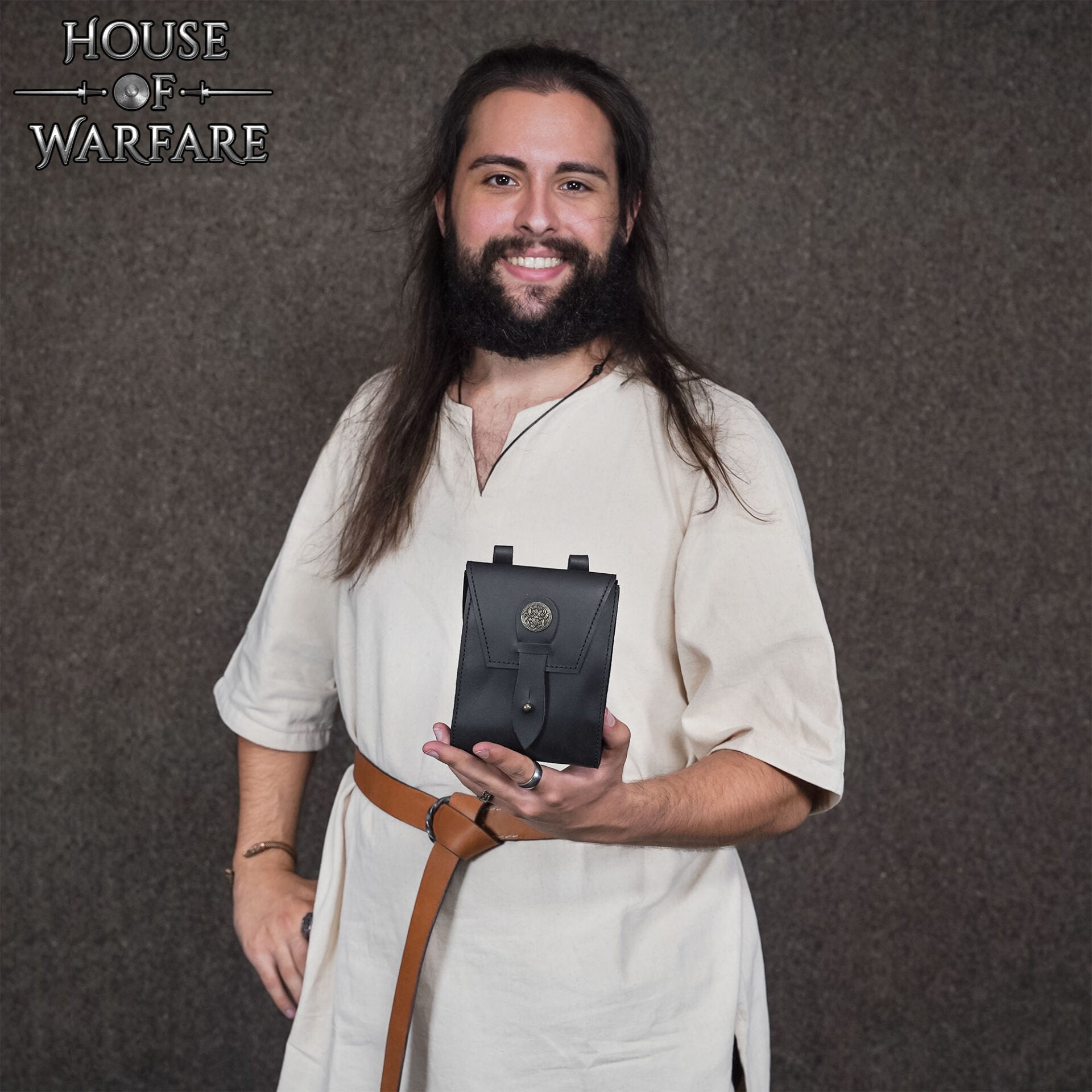 Riñonera Medieval de Cuero con Botón de Latón - Riñonera Negra para Larp y Kit Renacentista - Imagen 5