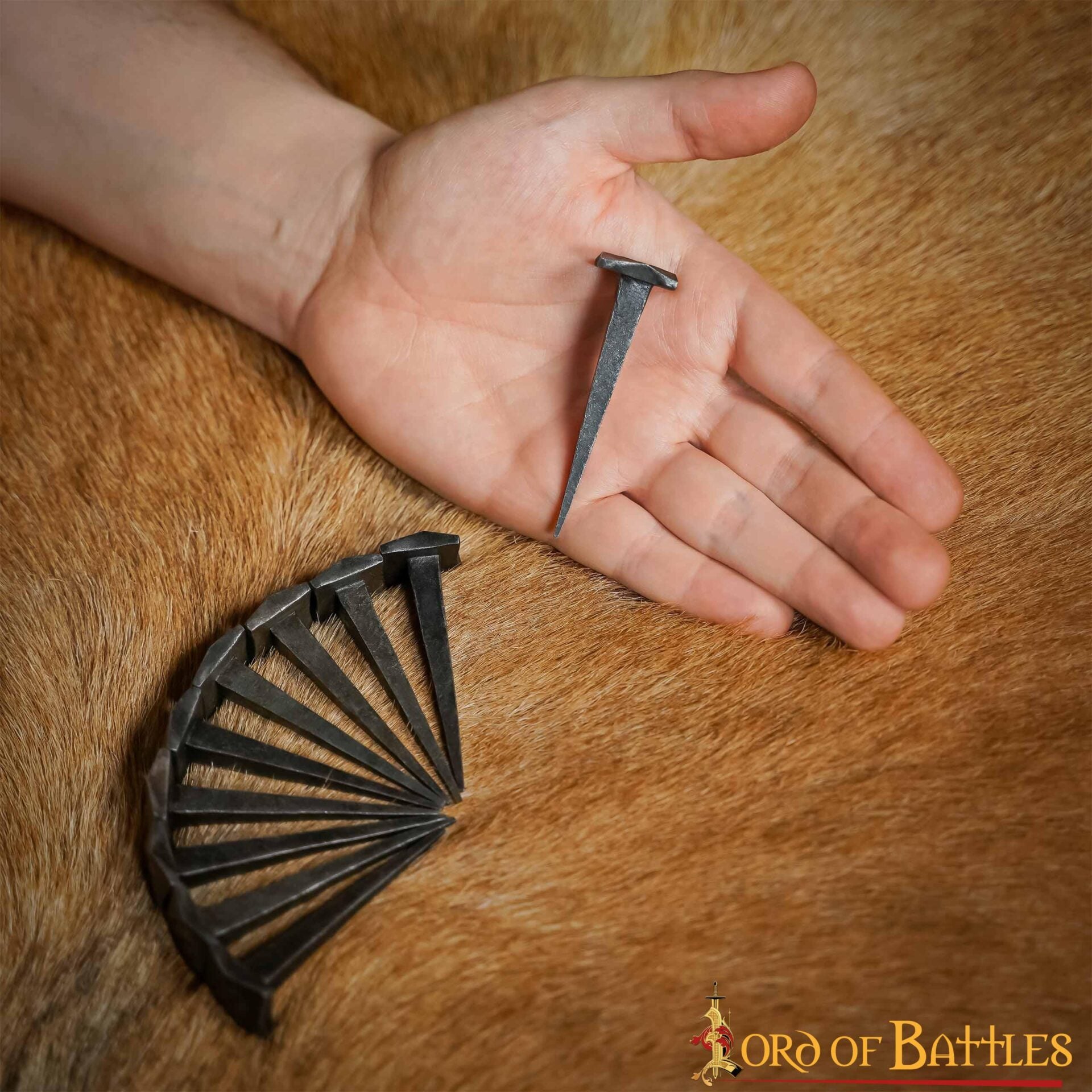 Clavos de Hierro Forjados a Mano, Juego de 10 Accesorios Rústicos con Acabado de Herrería Totalmente Funcionales - Imagen 16