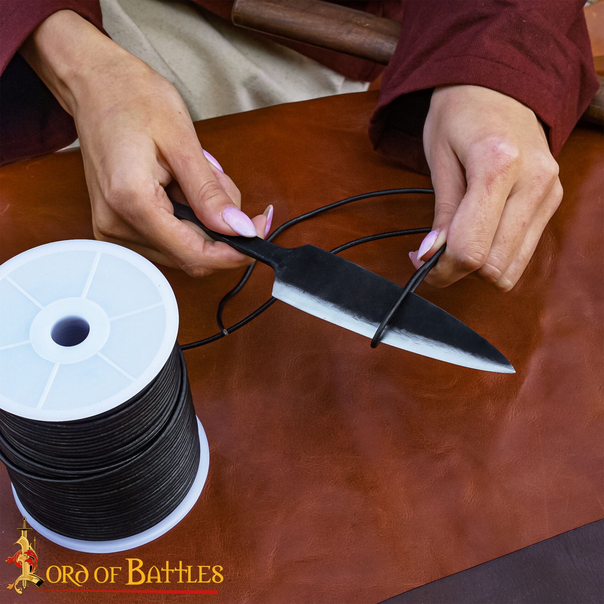 Hoja de Acero Rústico Forjada a Mano con Espiga Personalizable para Campamento, Cocina y Exposición - Imagen 8