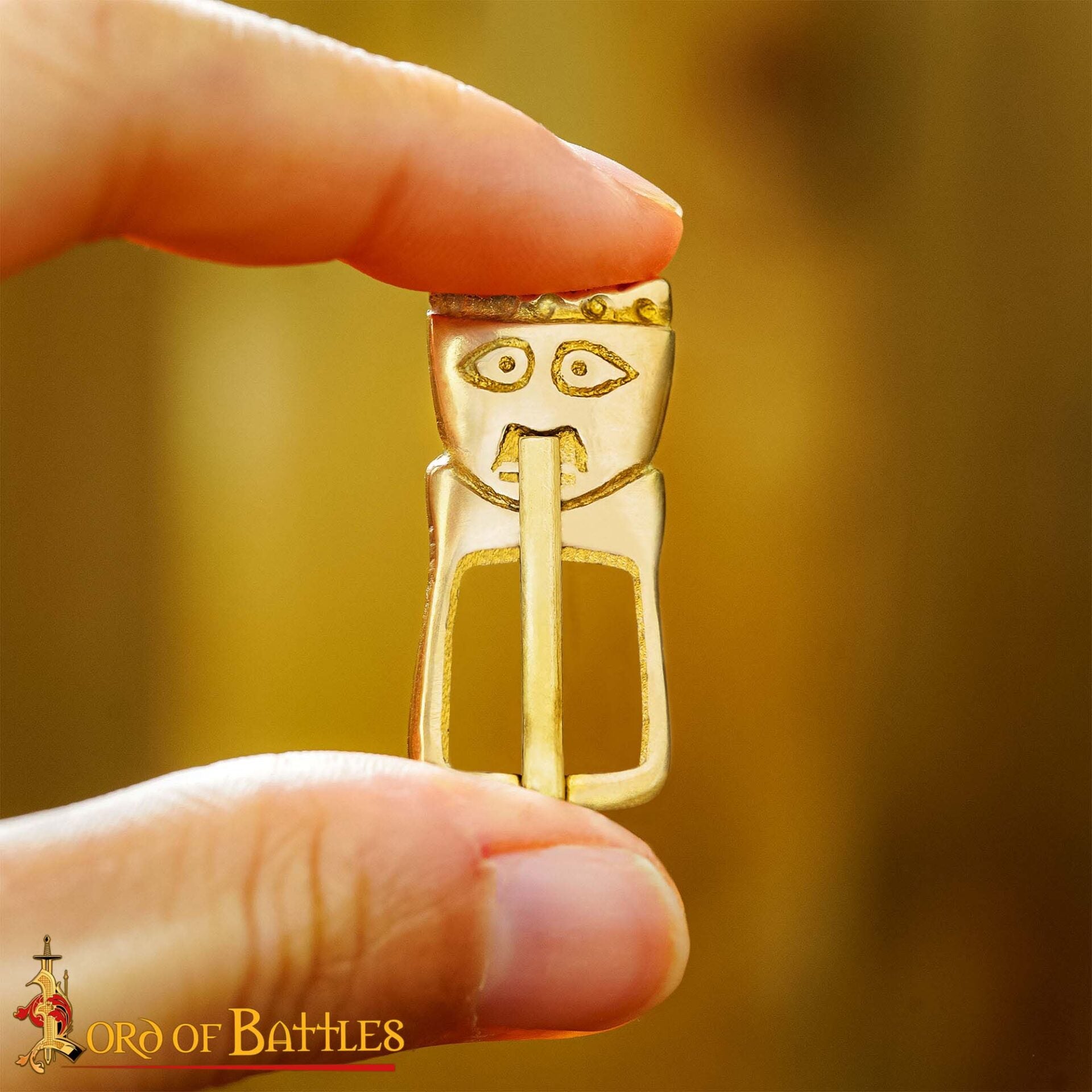 Hebilla de Cinturón Medieval Tardía de Latón Macizo - Imagen 6