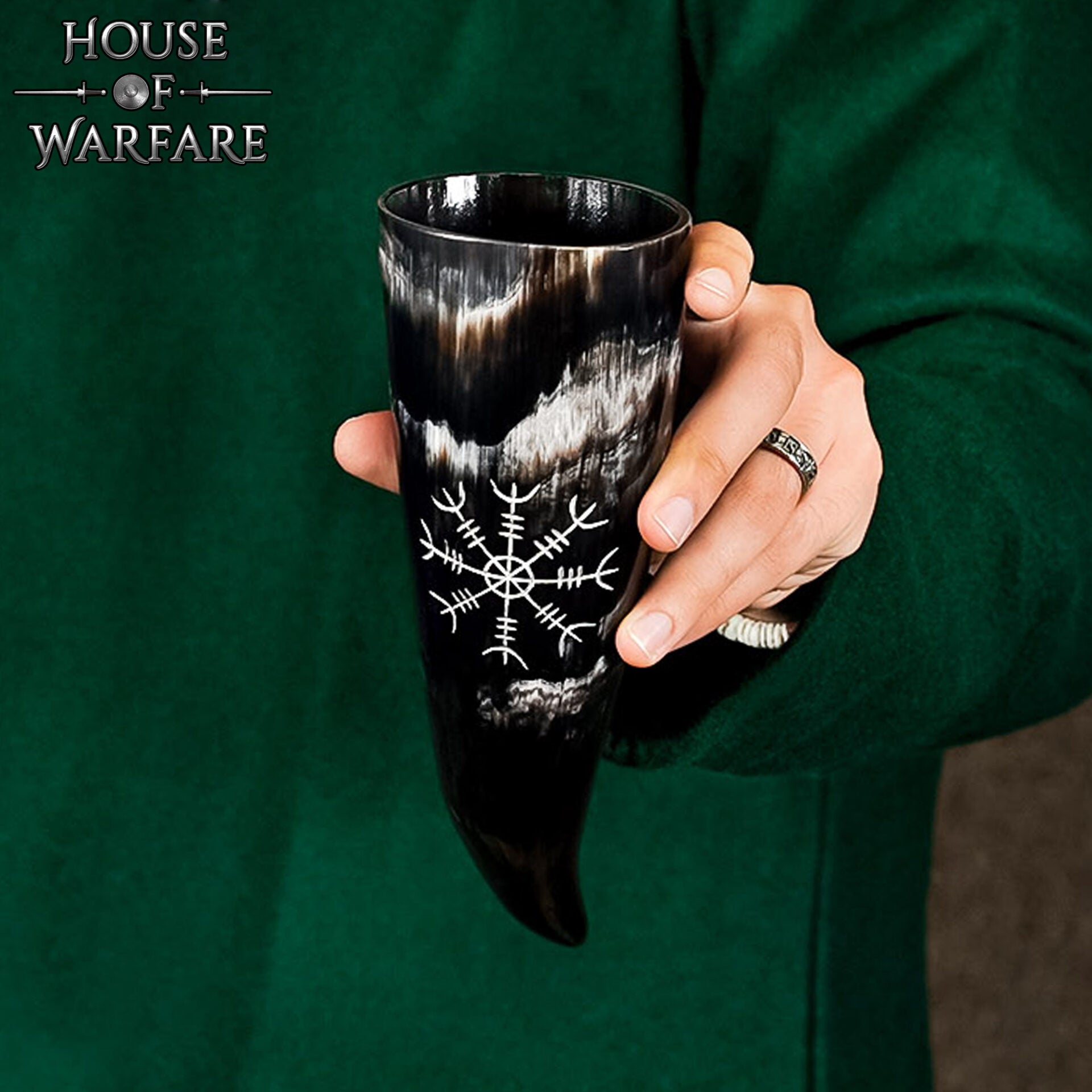 Cuerno para Beber Vikingo con Diseño Helm Of Awe (200-300ml) - Imagen 1