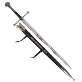 Imagen de Anduril gama TOP con expositor y vaina El Señor de los Anillos parte de nuestra colección en Espadas y más, sitio oficial.