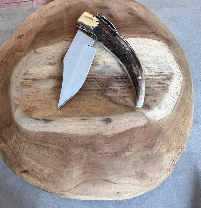 Navaja Bandolera Artesanal de Albacete semiabierta