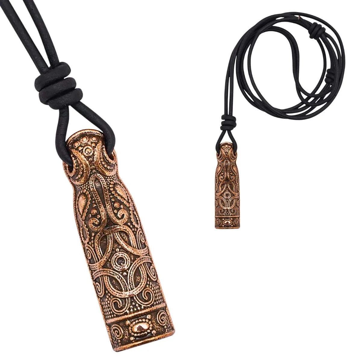 Colgante Amuleto de Bronce Nórdico del Siglo X - Acabado Antiguo con Cordón de Cuero