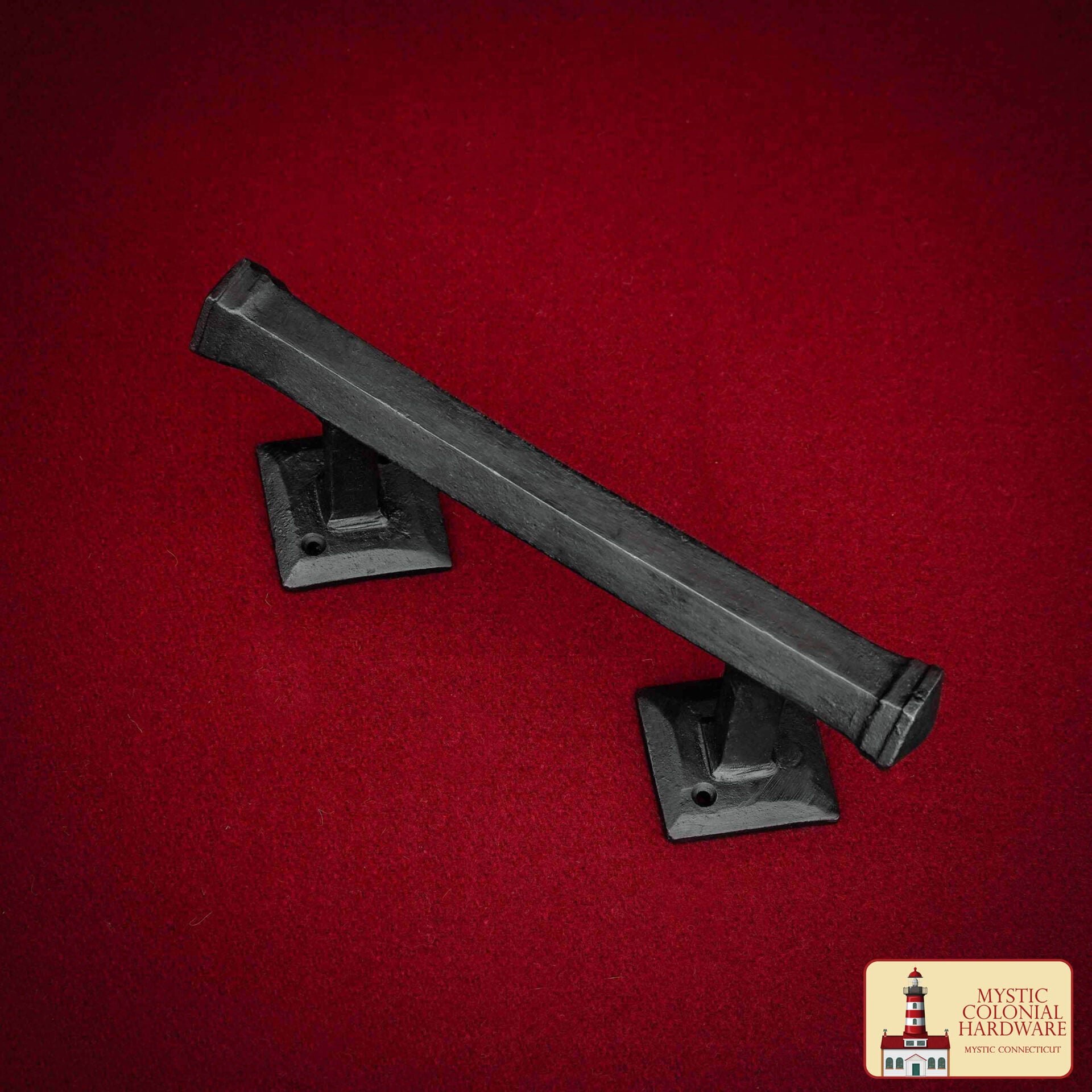 Tirador de Puerta de Castillo de Estilo Medieval: Hierro Macizo Forjado a Mano - Imagen 1