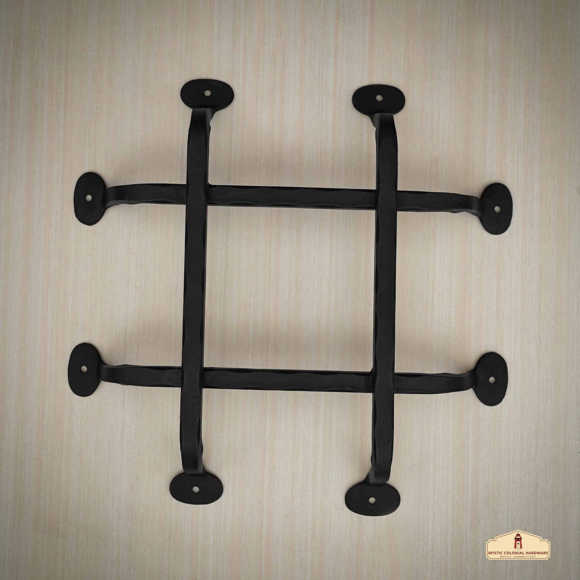 Puerta Rústica Forjada a Mano Parrilla Speakeasy: Ideal para Ambientes Coloniales, Retro, Steampunk, Góticos, Barrocos y Medievales, (28.7x29.1) Cm - Imagen 6