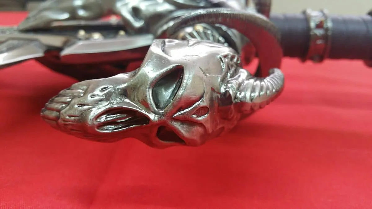 Imagen de Espada Frostmourne World Of Warcraft parte de nuestra colección en Espadas y más, sitio oficial.