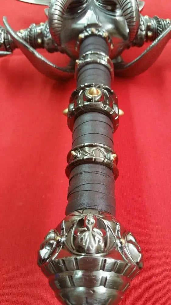 Imagen de Espada Frostmourne World Of Warcraft parte de nuestra colección en Espadas y más, sitio oficial.