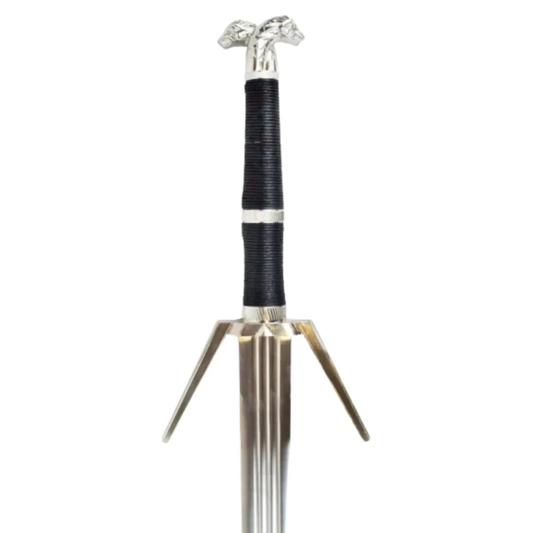 Imagen de Espada de Plata The Witcher Funcional parte de nuestra colección en Espadas y más, sitio oficial.