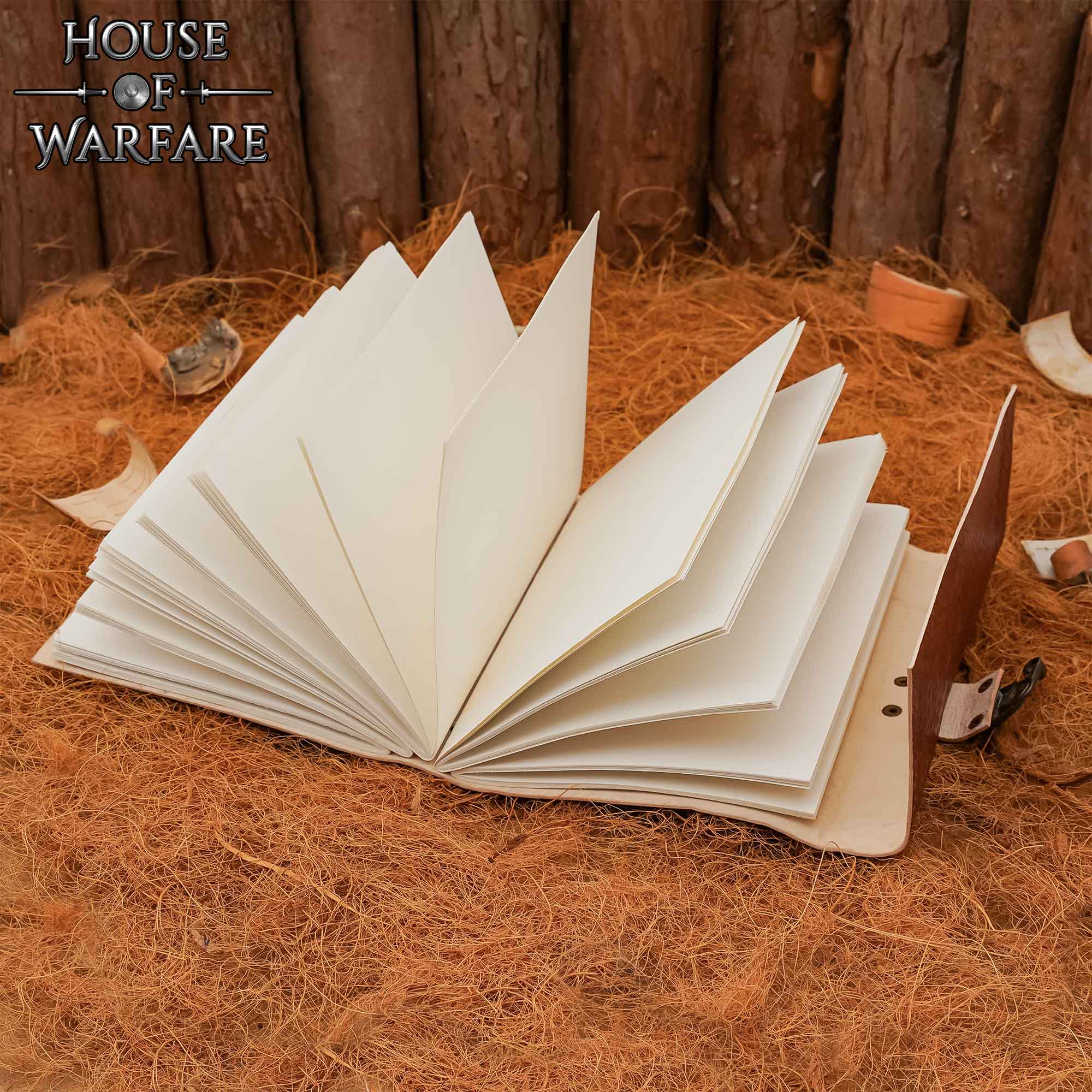 Diario de Cuero Repujado Diosa Medieval - Diario Hecho a Mano con Cerradura de Latón - Imagen 7