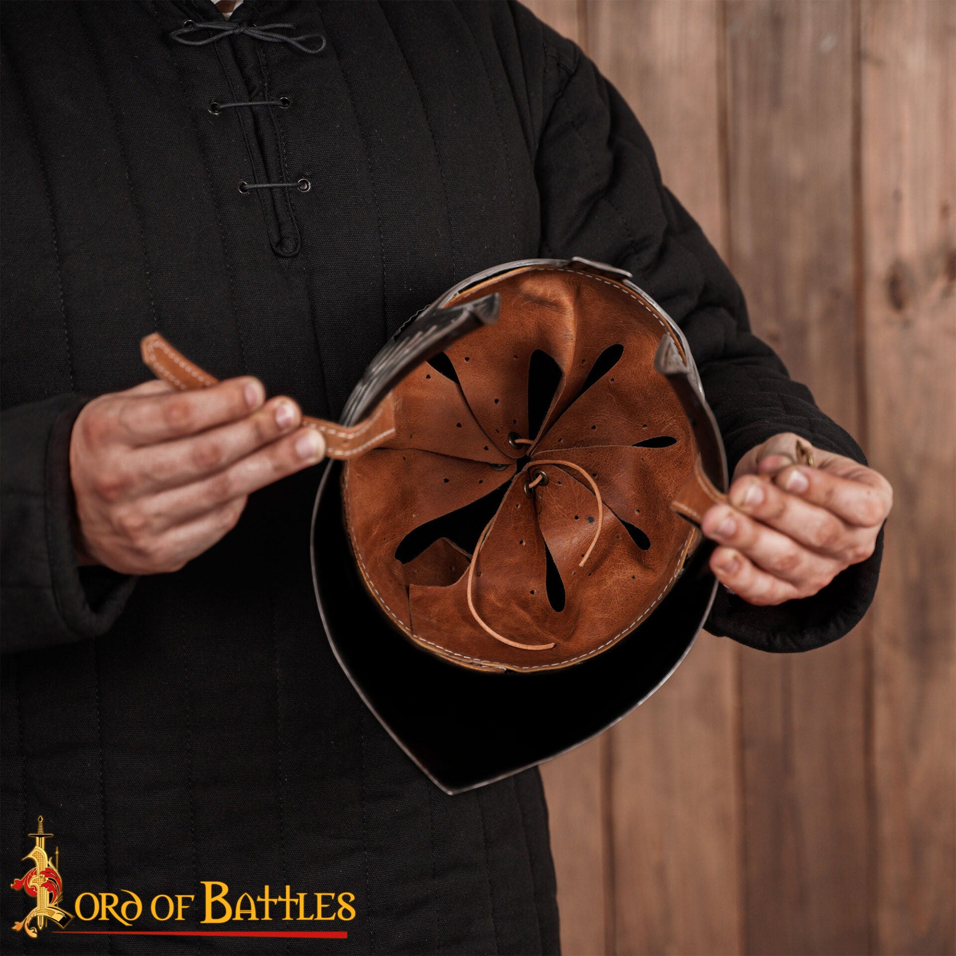 Gondorian Casco Medieval de Acero con Forro de Cuero - Calibre 18 Acabado Antiguo - Fantasía Lotr Gondor Replica - Coleccionable Armadura Casco para Larp, y la Pantalla - Imagen 6