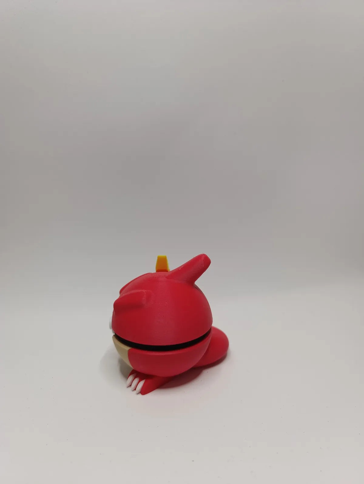 Poké Ball Charmeleon Coleccionable de Alta Calidad