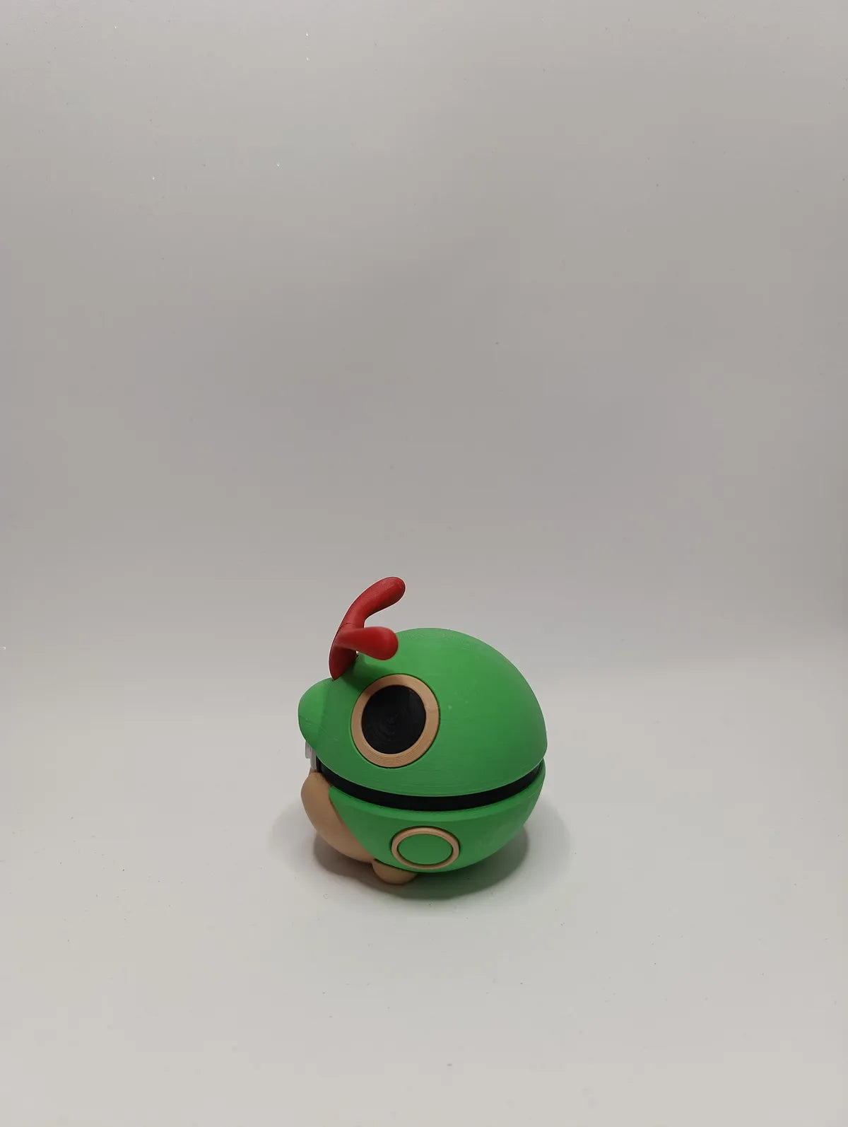Poké Ball Caterpie Réplica Coleccionable