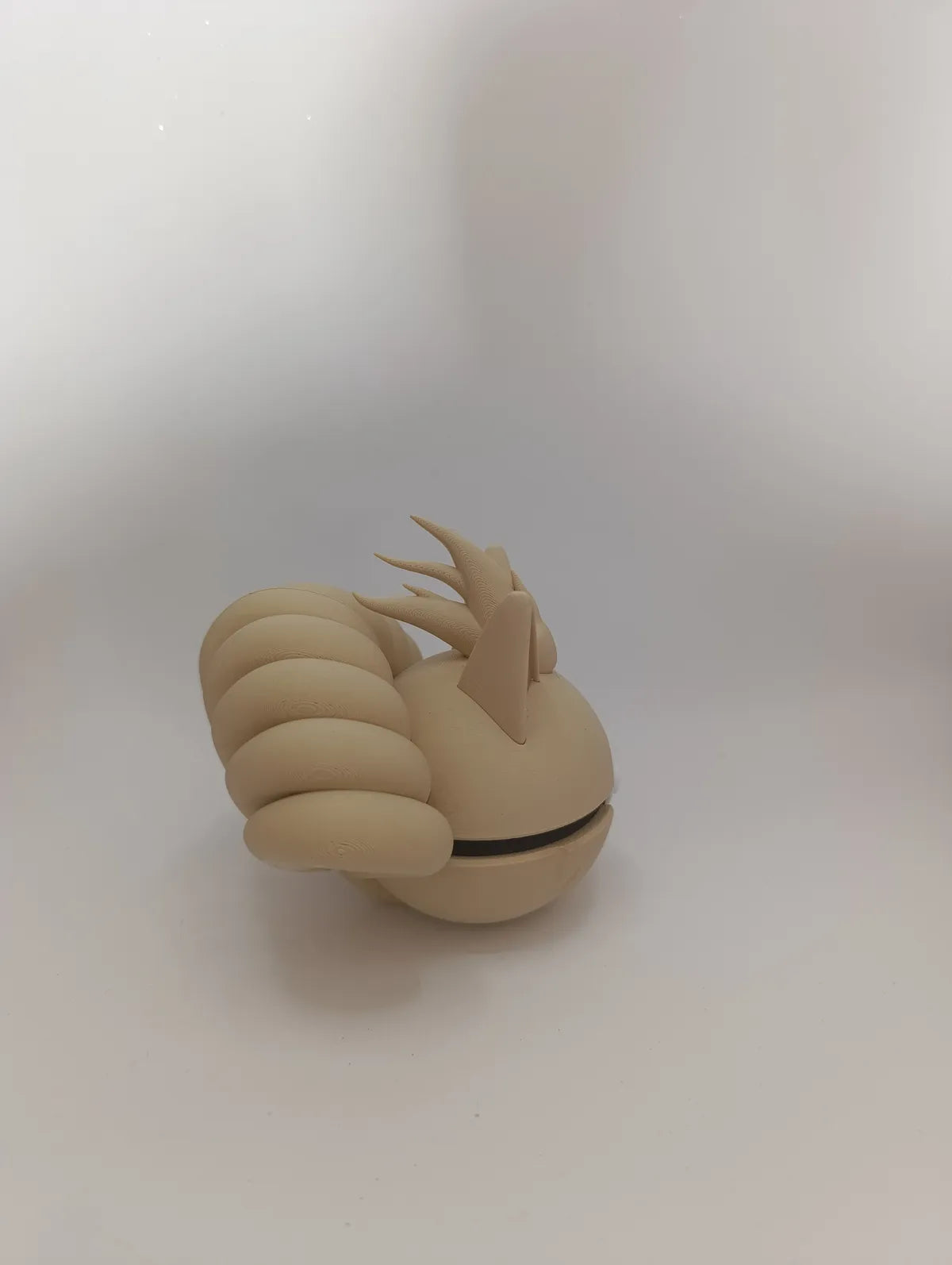 Poké Ball Ninetales Réplica Coleccionable