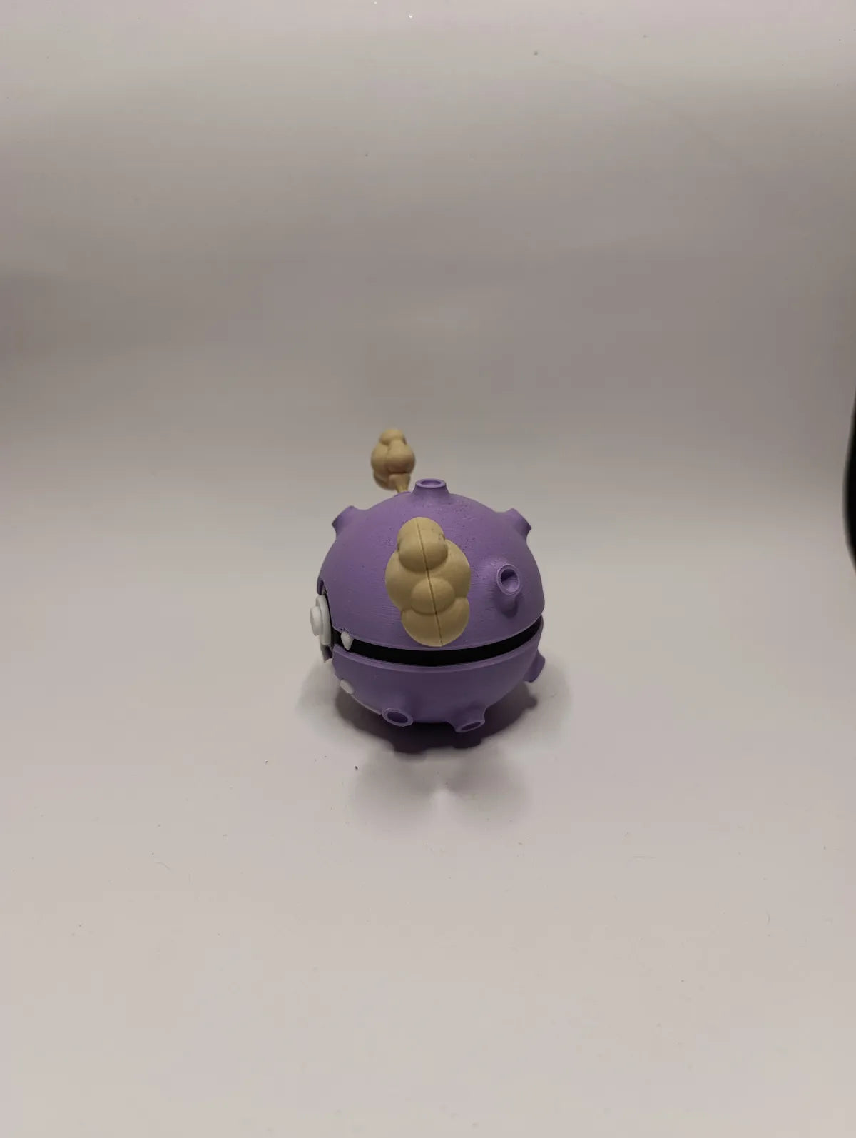 Poké Ball Koffing Coleccionable de Alta Calidad