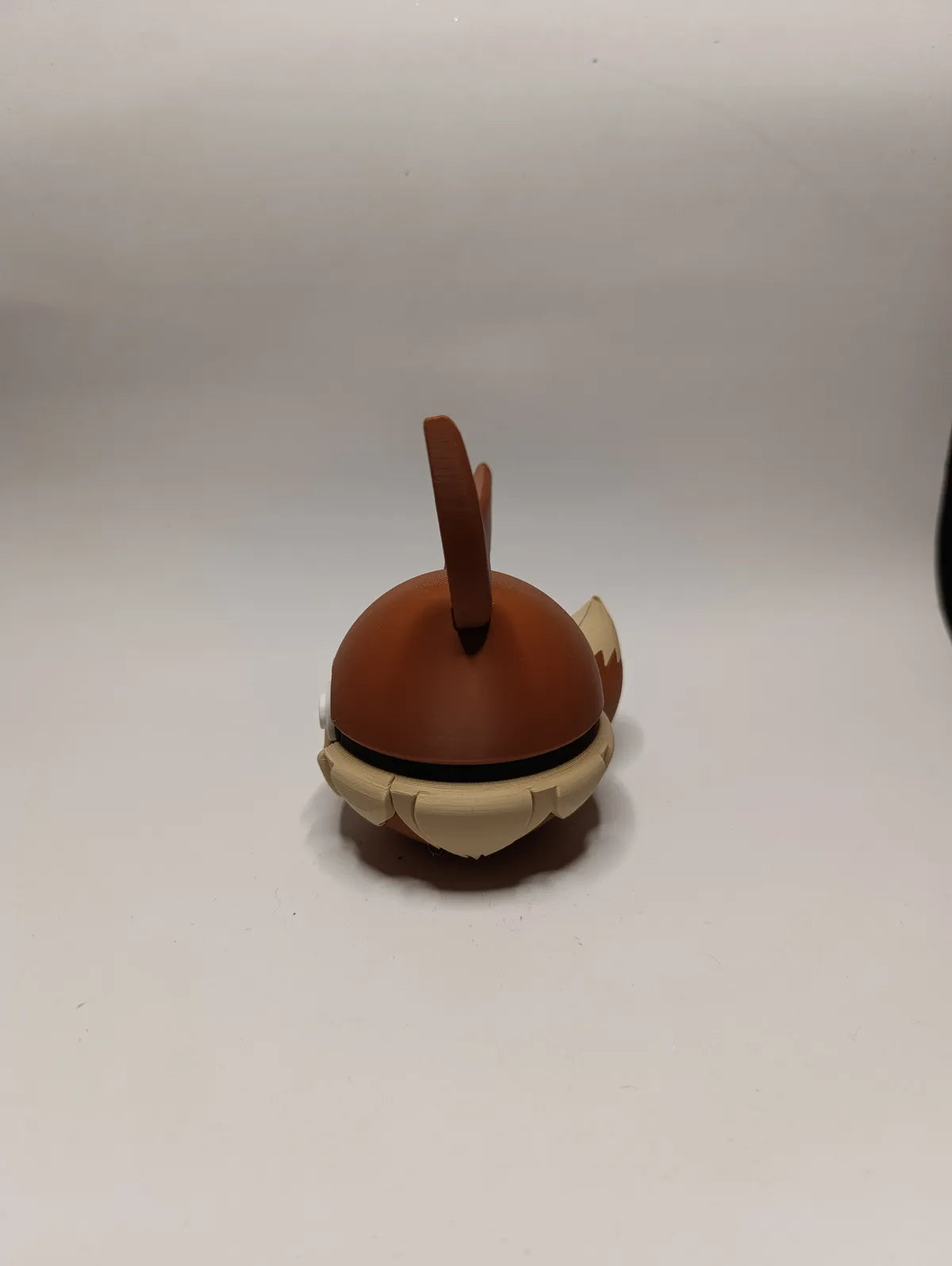 Poké Ball Eevee Réplica Coleccionable