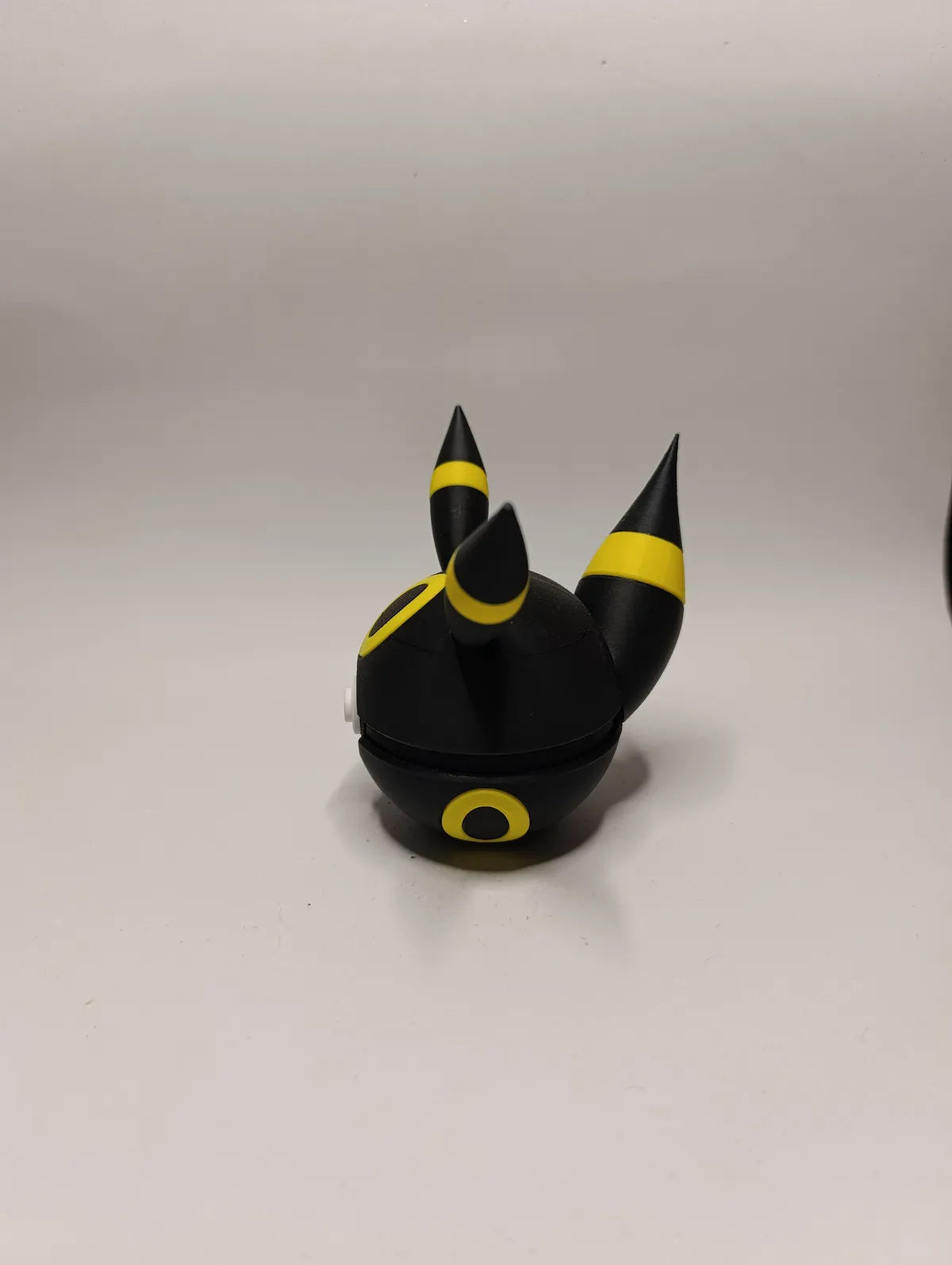 Poké Ball Umbreon Réplica Coleccionable
