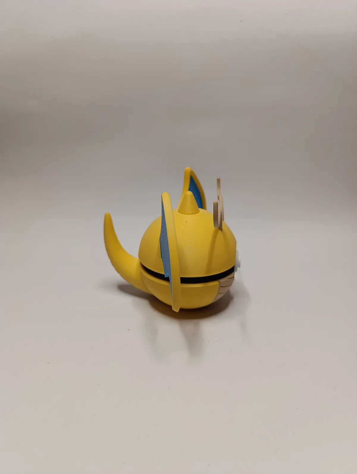 Poké Ball Dragonite Coleccionable de Alta Calidad