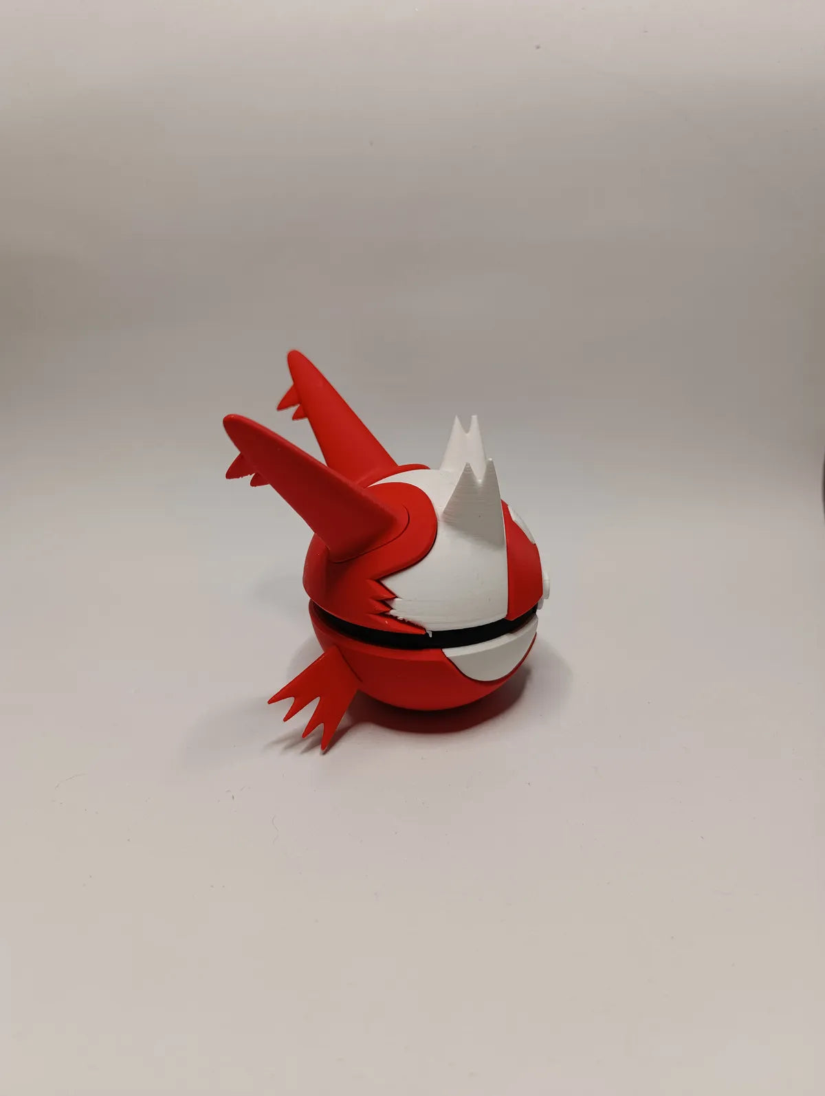 Poké Ball Latias Réplica Coleccionable