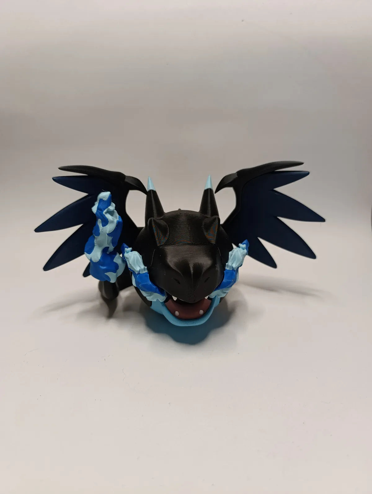Poké Ball Mega Charizard Coleccionable de Alta Calidad