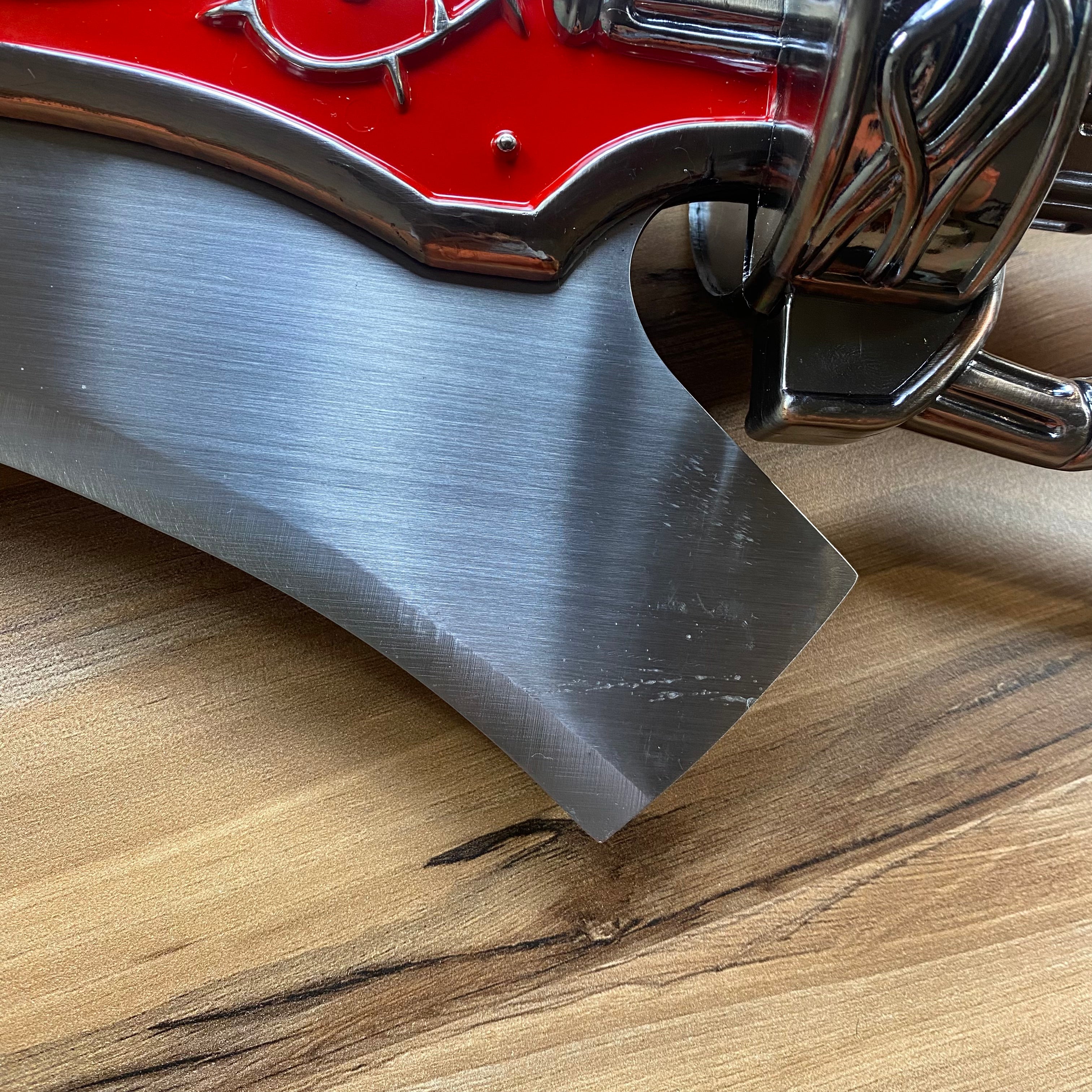 Espada Ornamental Reina Roja – Devil May Cry | Réplica No Oficial - C/Defectos N46