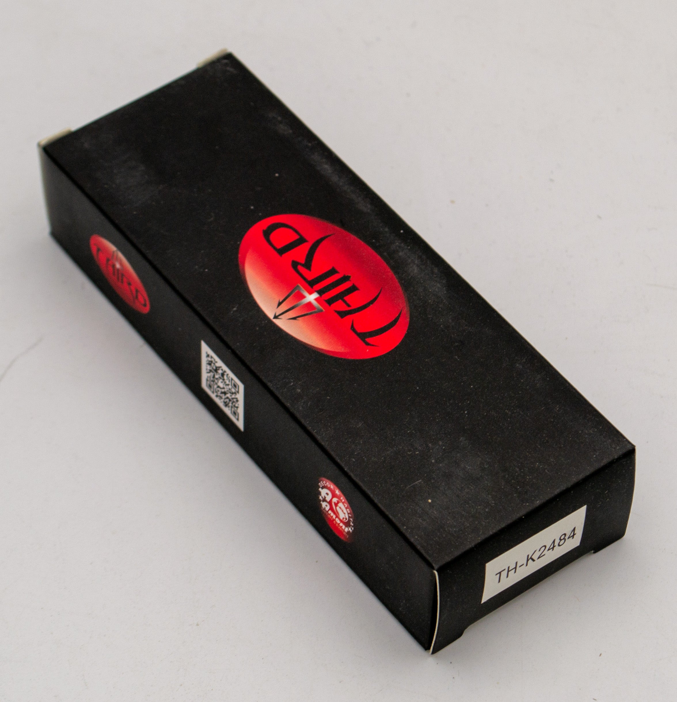 Imagen de Cuchillo Third K2484 Acero 420 Y Mango Pakkawood Con Funda parte de nuestra colección en Espadas y más, sitio oficial.